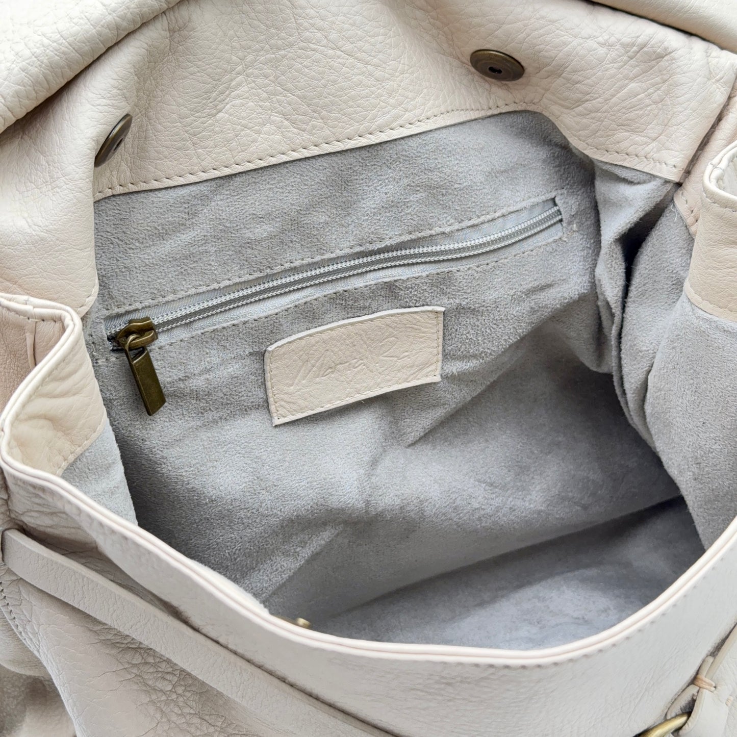 Carrie24 mousse bianco