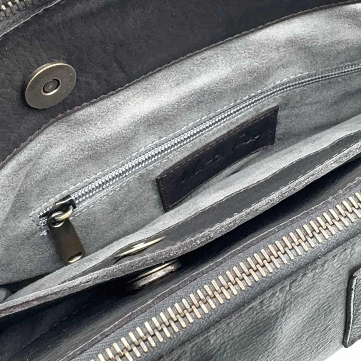 Cate invecchiato nero