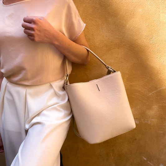 Minsk mousse latte macchiato - white soft leather shoulder and shoulder bag