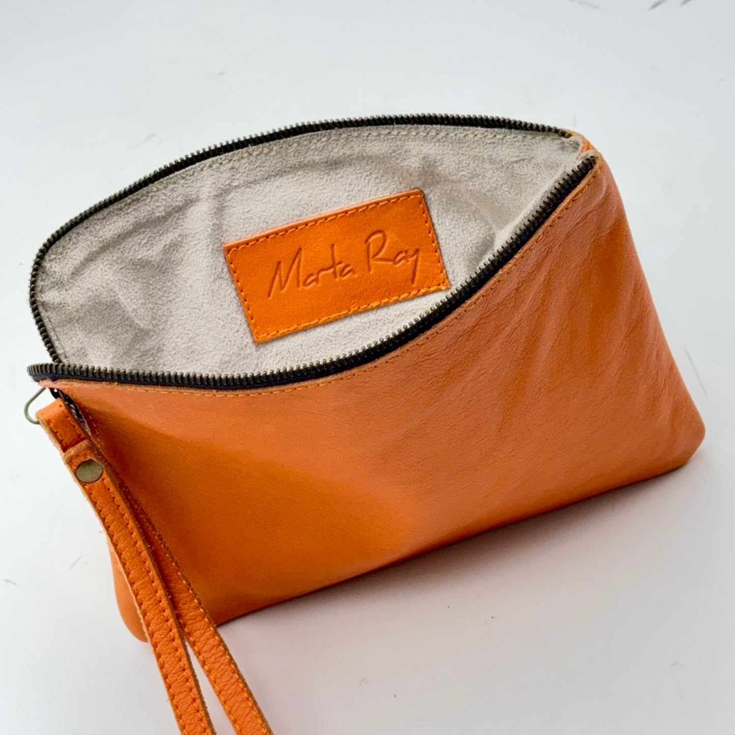 Pia Large orange mousse - orange leather purse