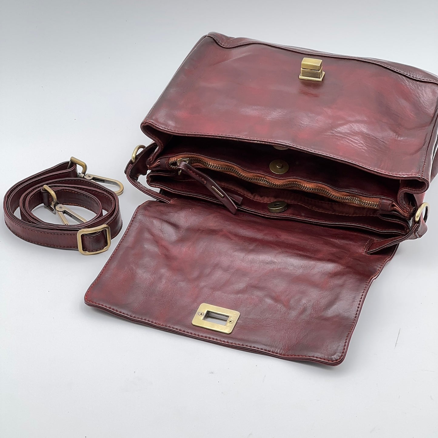 Yulia dyed bark