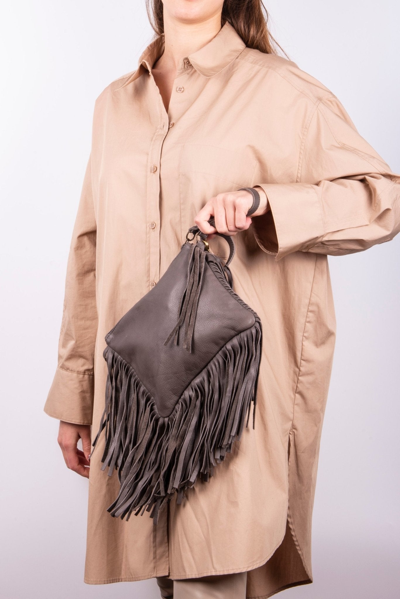 Sissy mousse grigio - pochette a tracolla in pelle grigia - Marta Ray