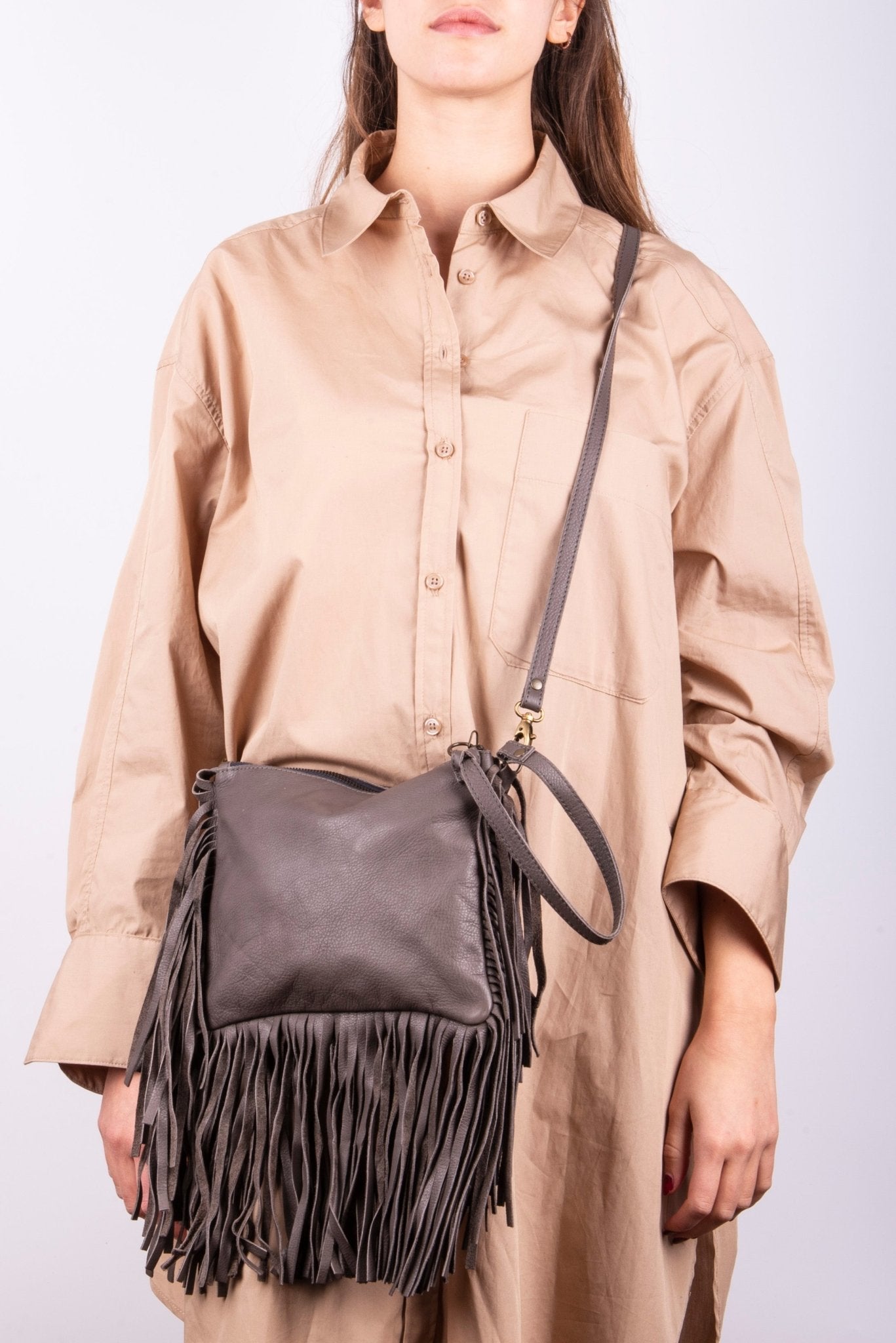 Sissy mousse grigio - pochette a tracolla in pelle grigia - Marta Ray