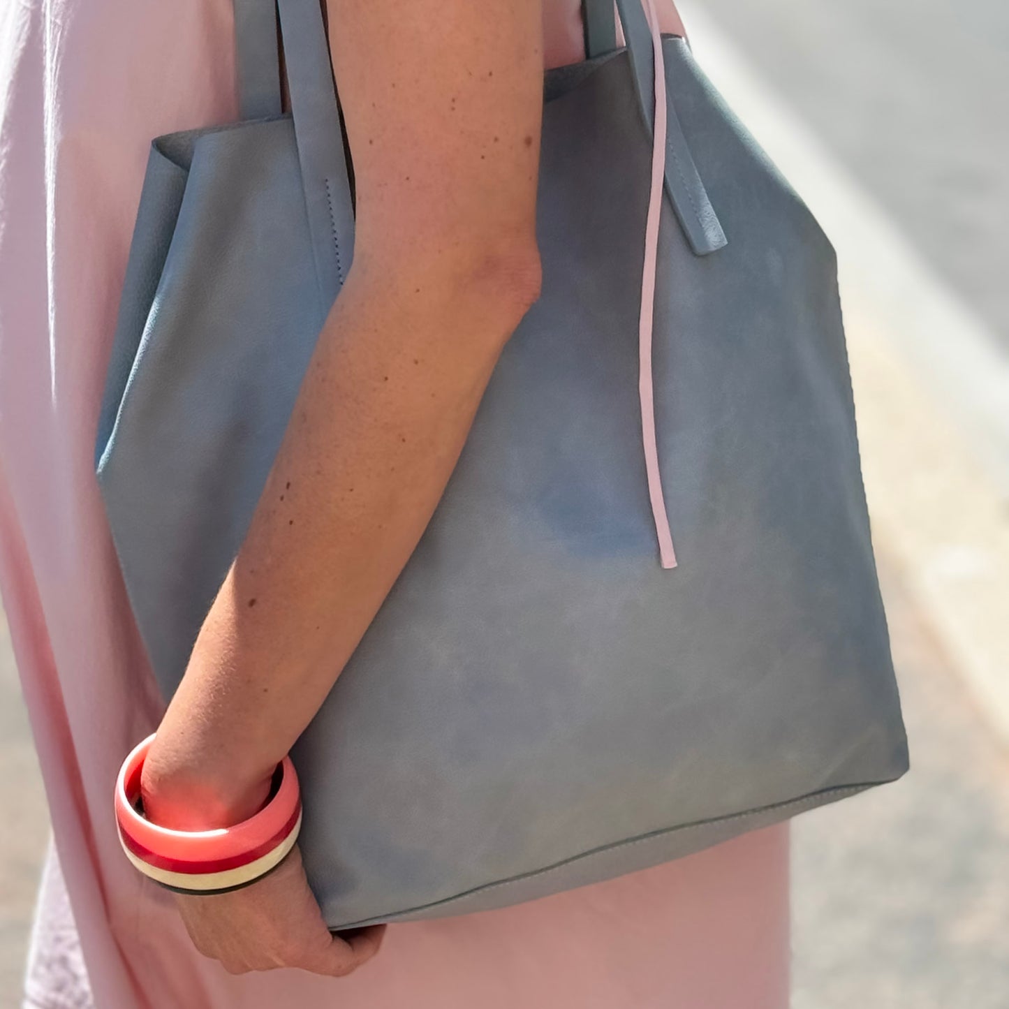 Alice bag mistral sky