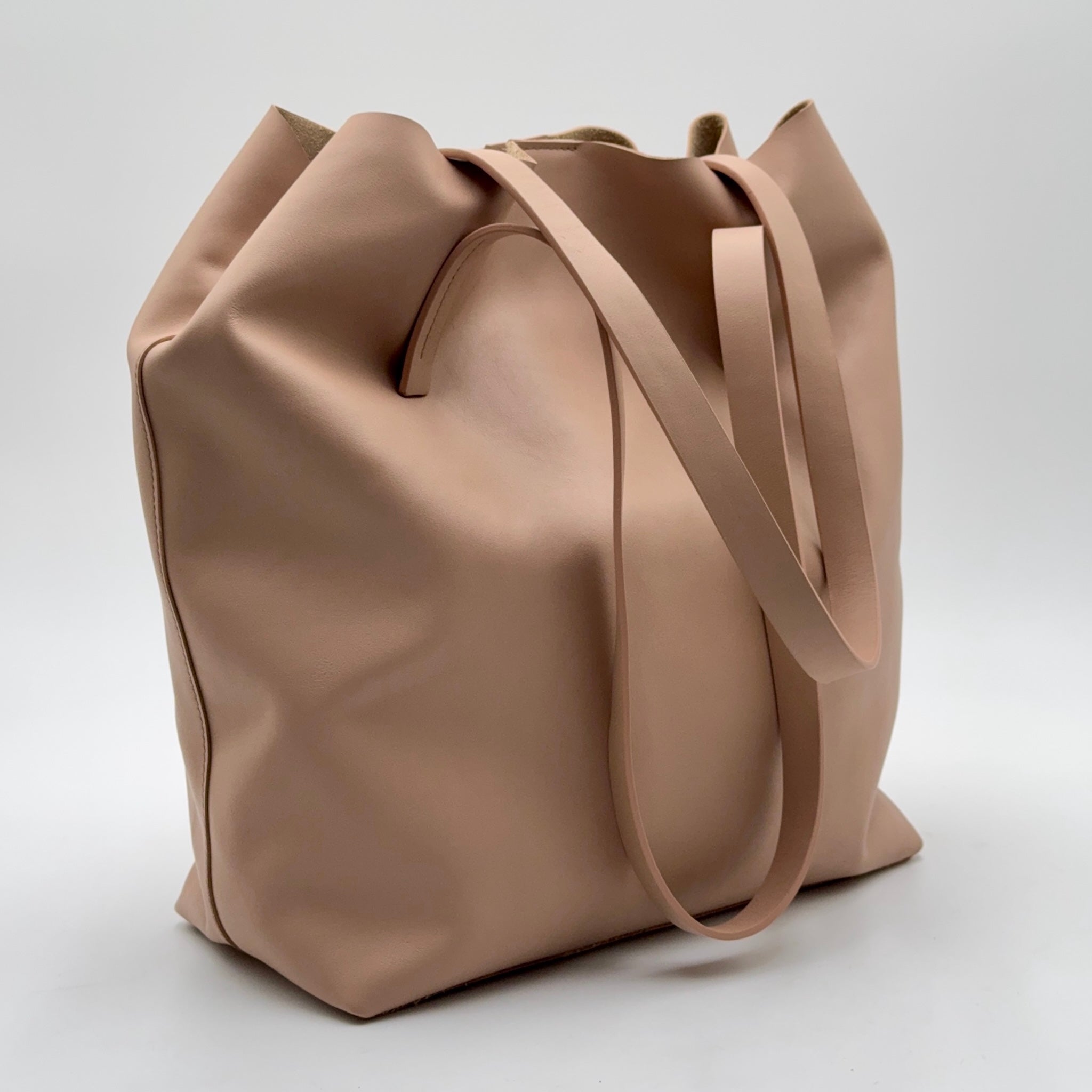 Alice bag mousse nude