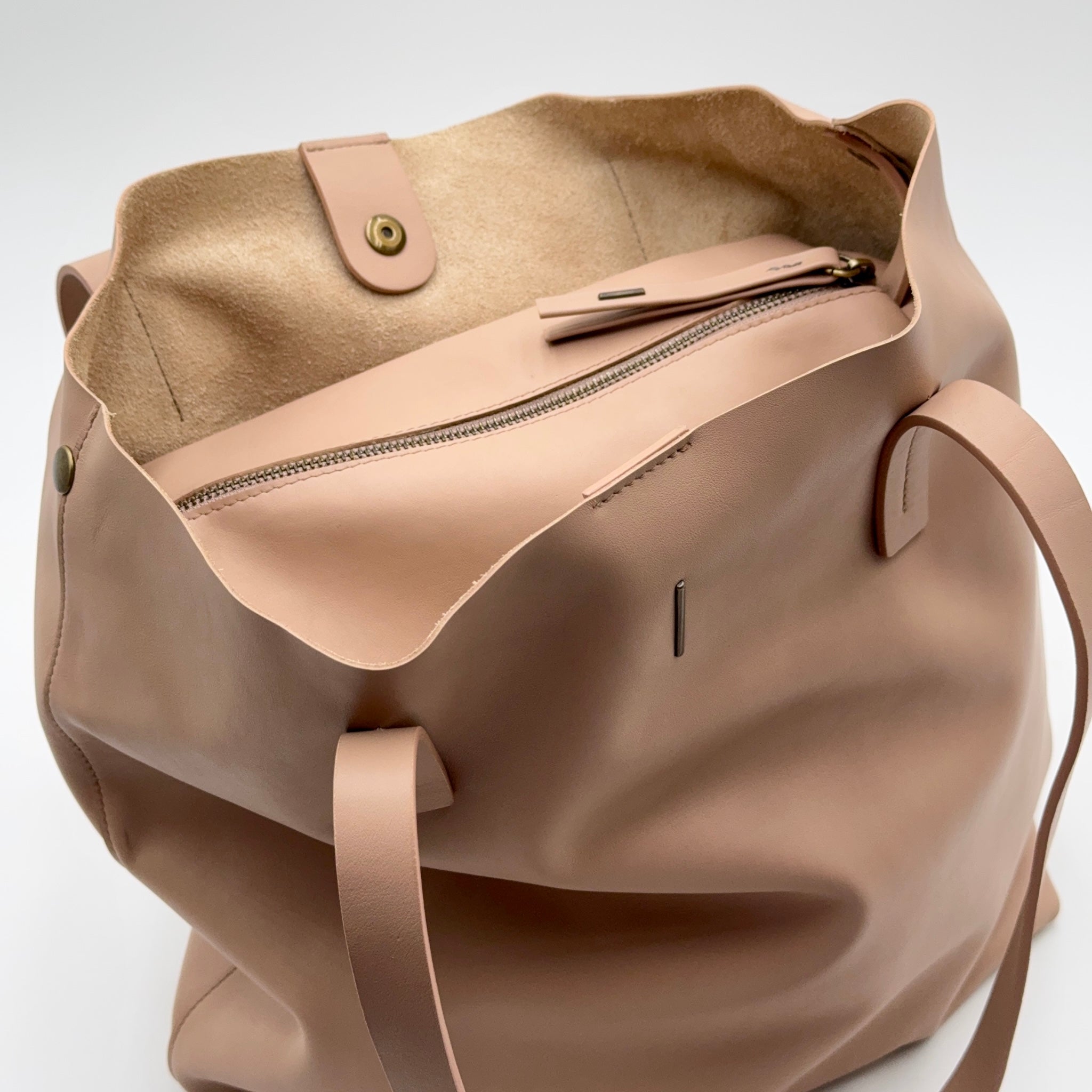 Alice bag mousse nude