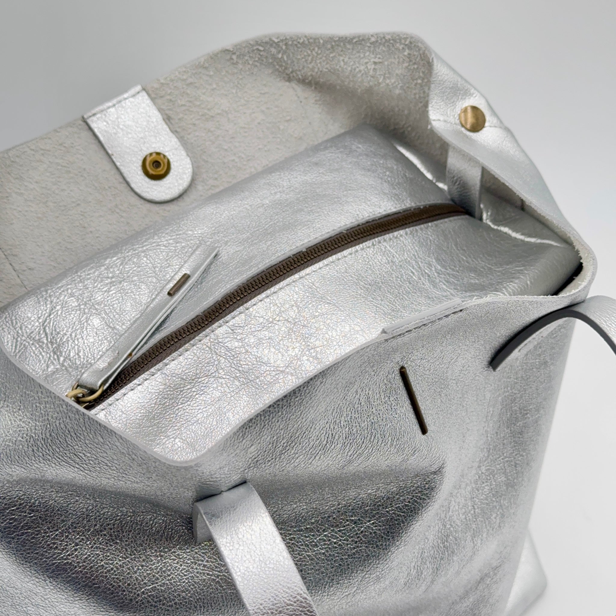 Alice bag laminato argento