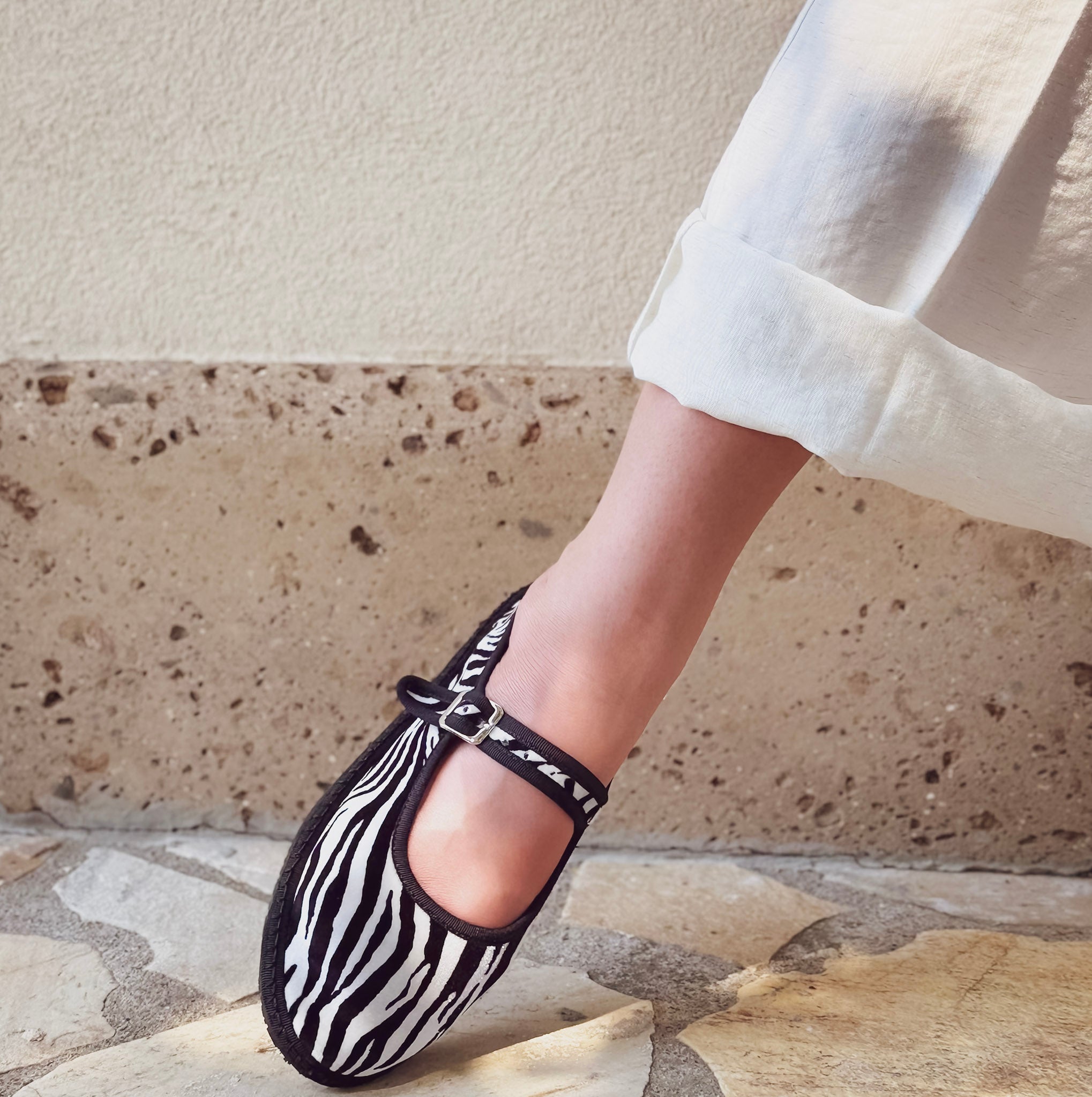 Bebe Mary Jane velluto zebra bianco/nero