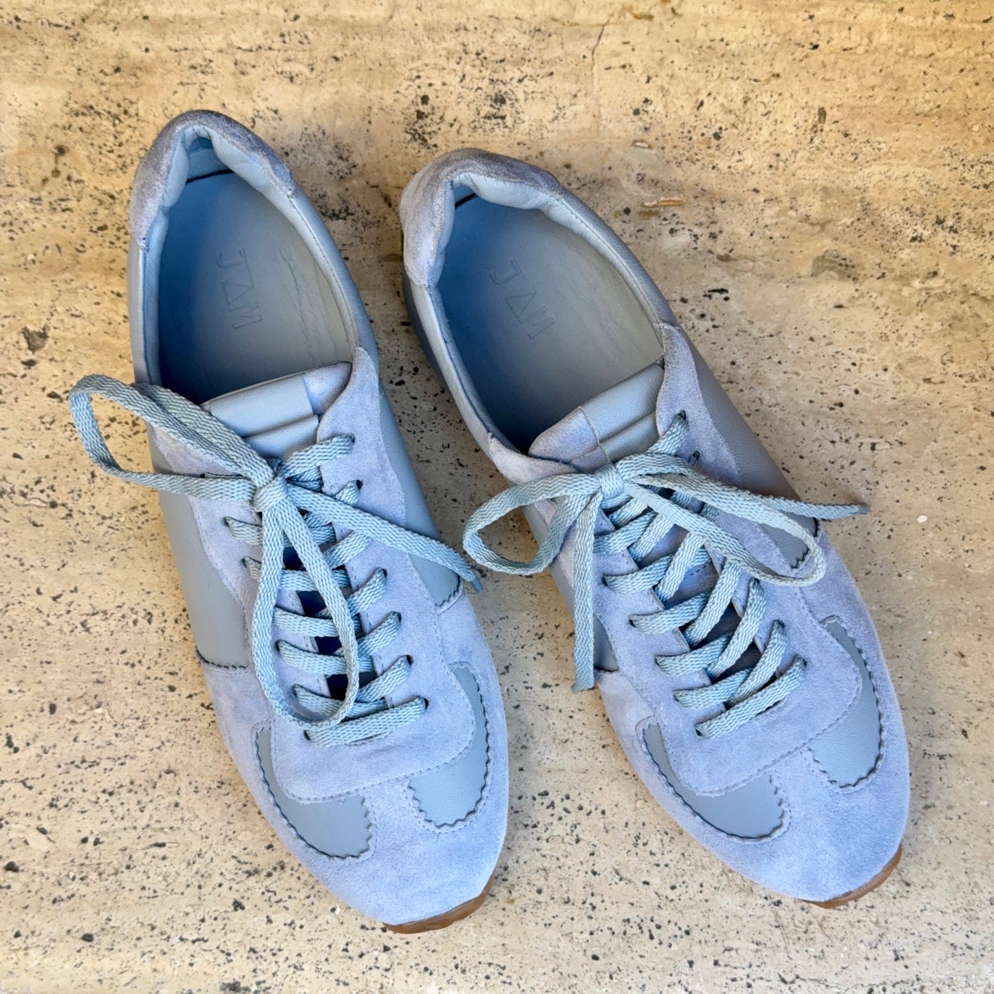 Bowler light blue