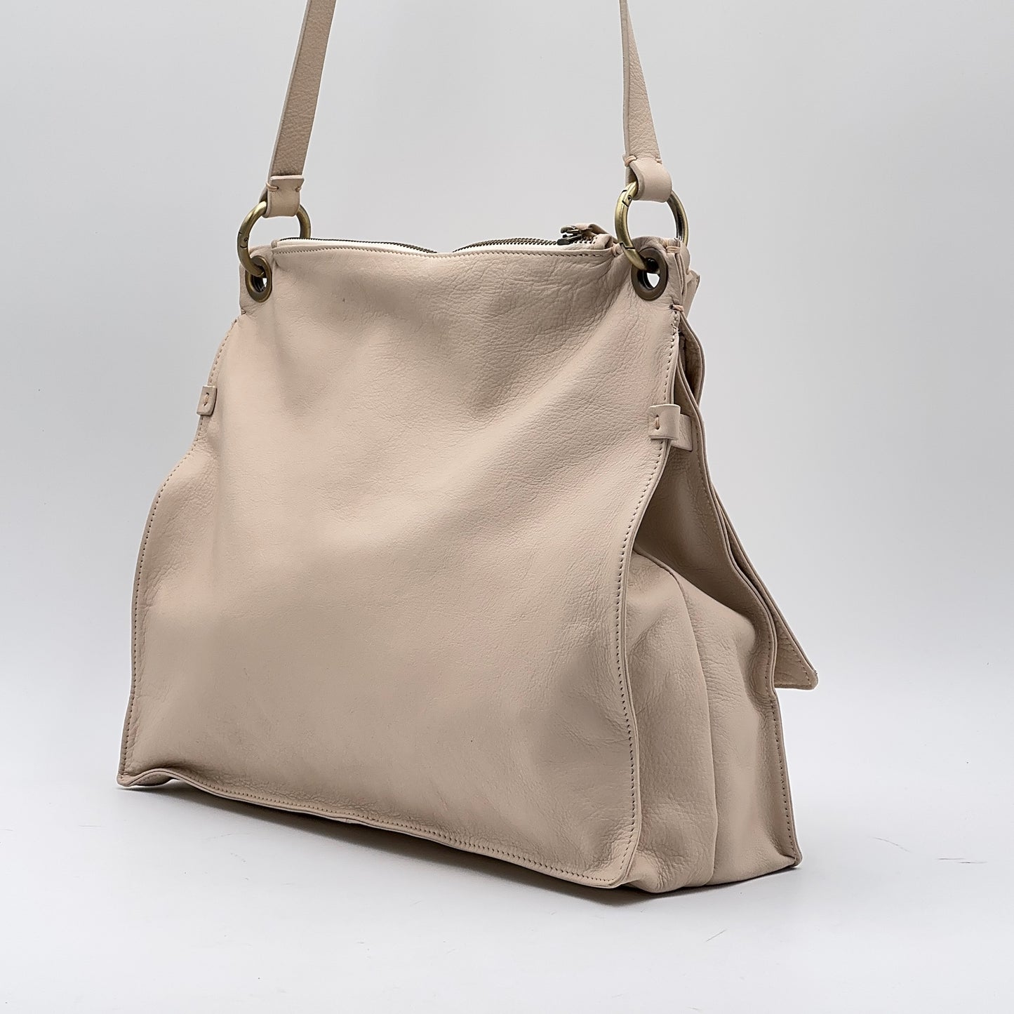 Carrie24 mousse bianco