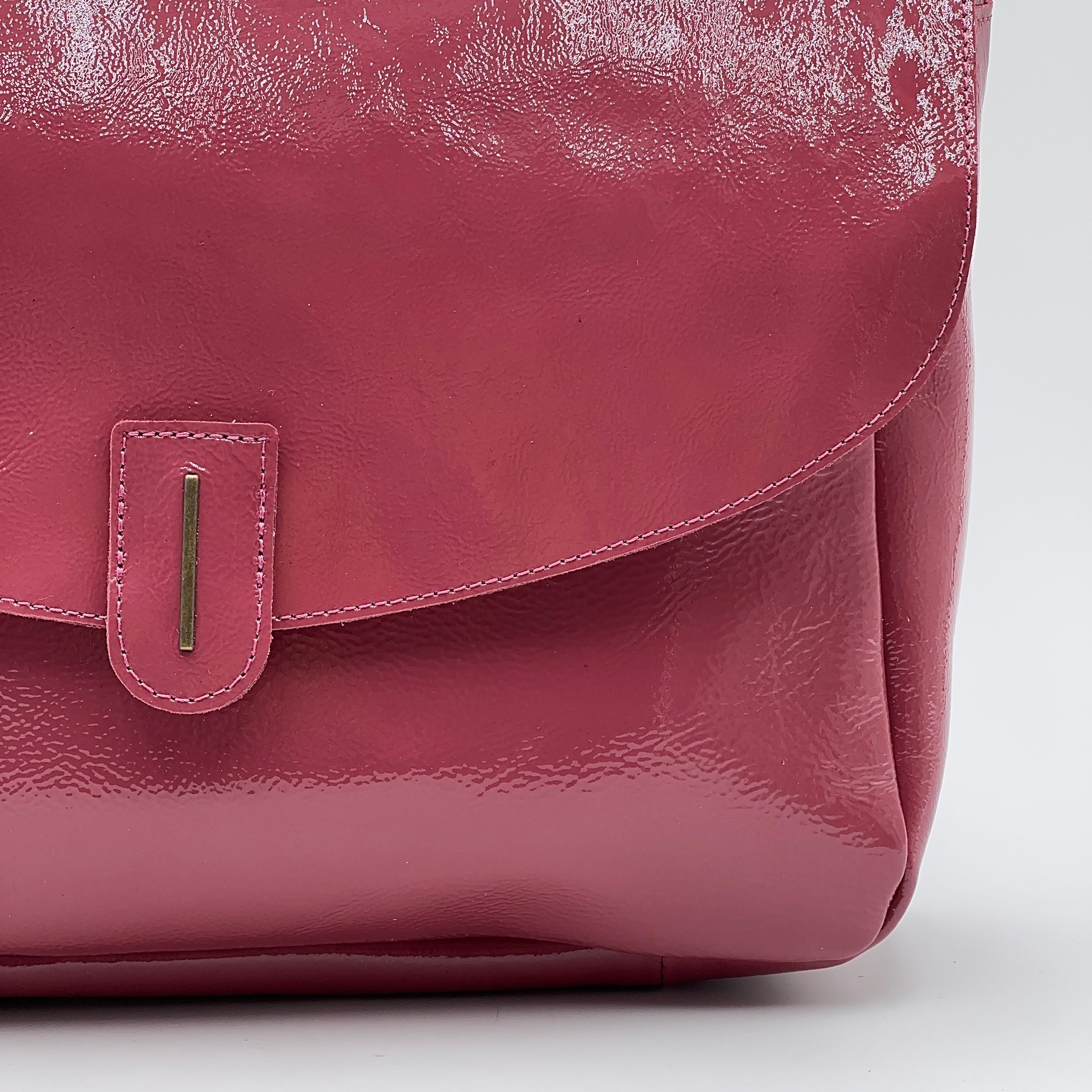 Light blue mousse brick - messenger bag in red leather
