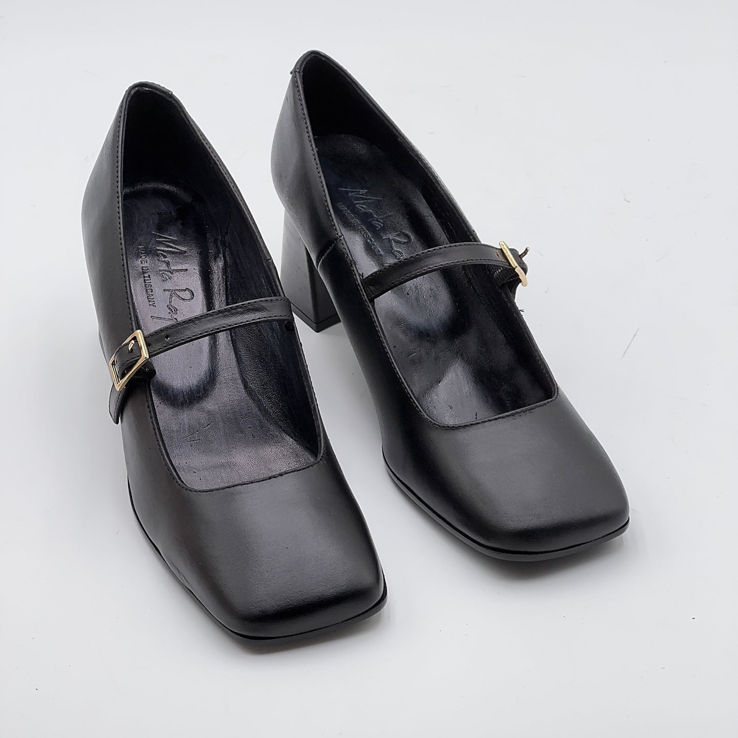 Noemi Mary Jane invecchiato nero