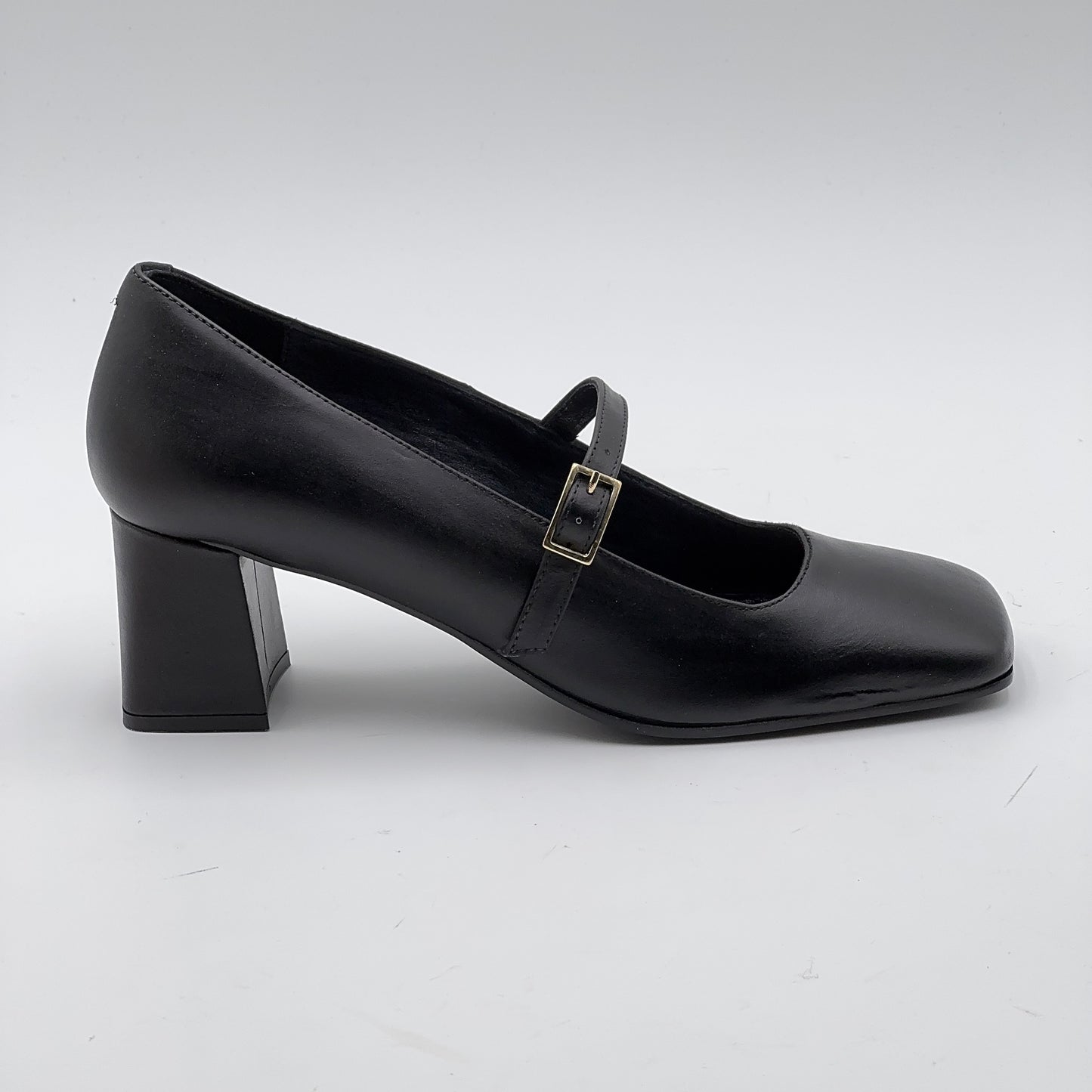 Noemi Mary Jane invecchiato nero