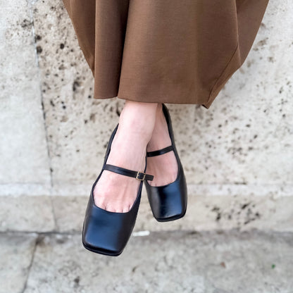 Noemi Mary Jane invecchiato nero