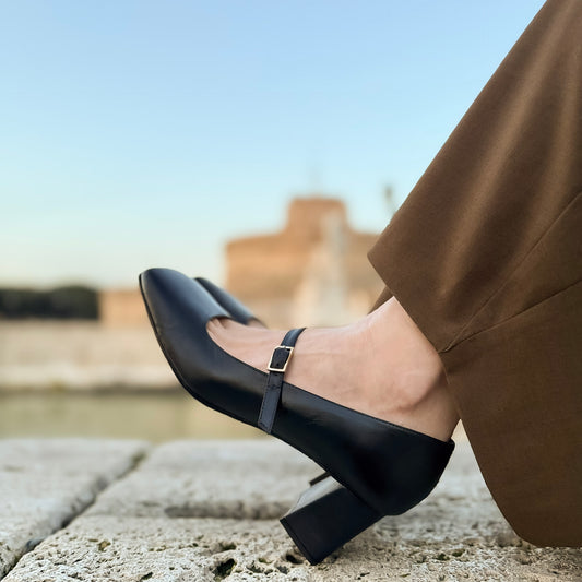 Noemi Mary Jane invecchiato nero