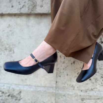 Noemi Mary Jane invecchiato nero