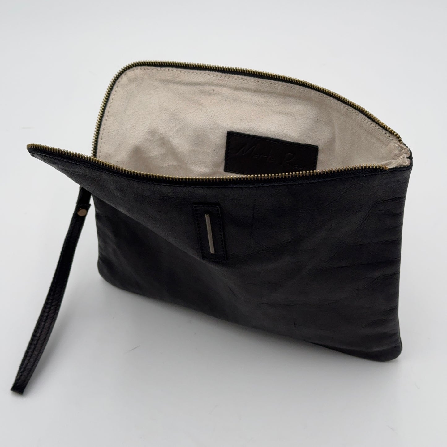 Pia Large black mousse - black leather purse