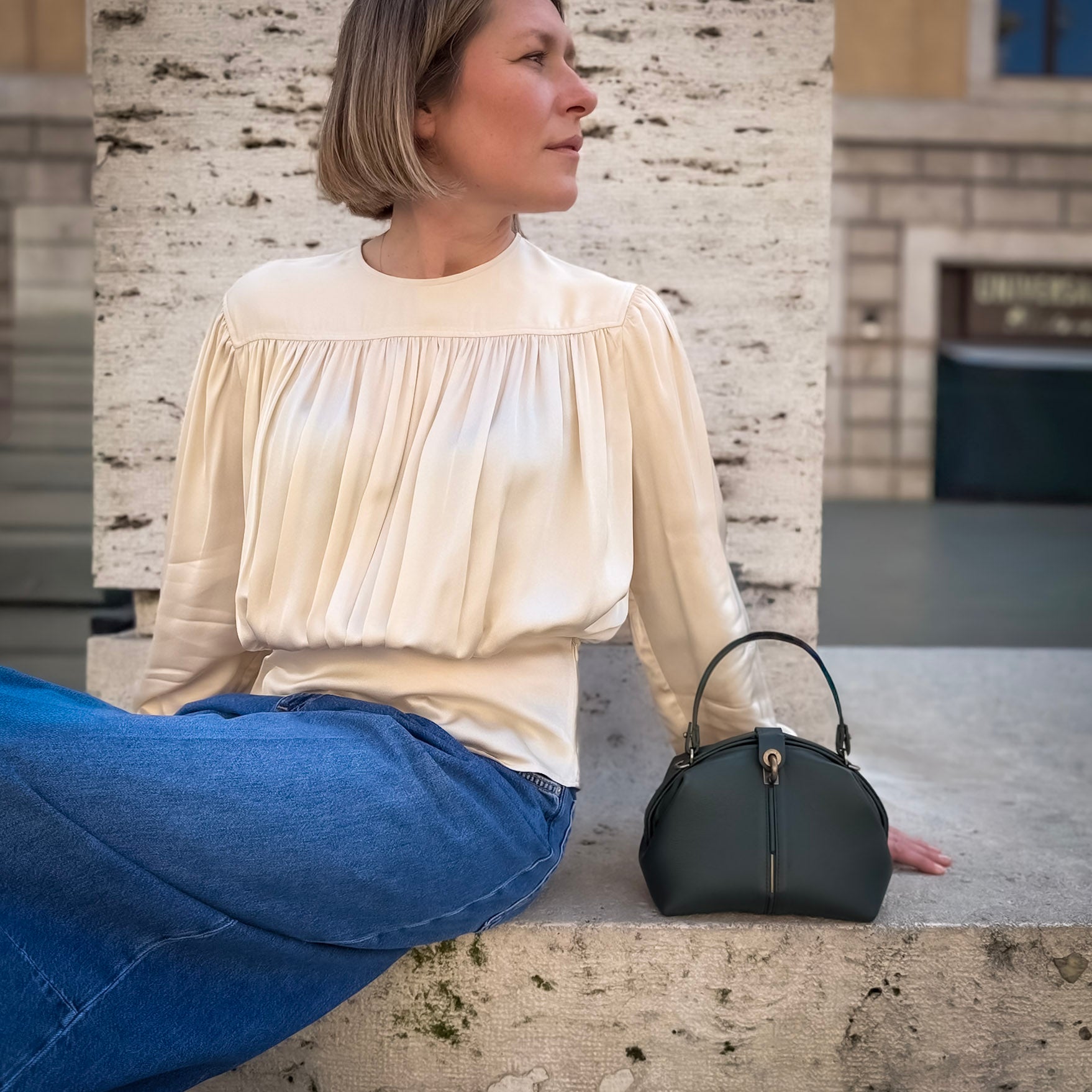 Pouf Medium mousse cardo marino