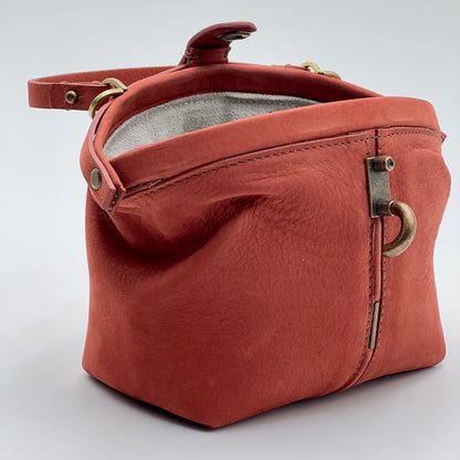 Pouf Small long beach cuoio inglese