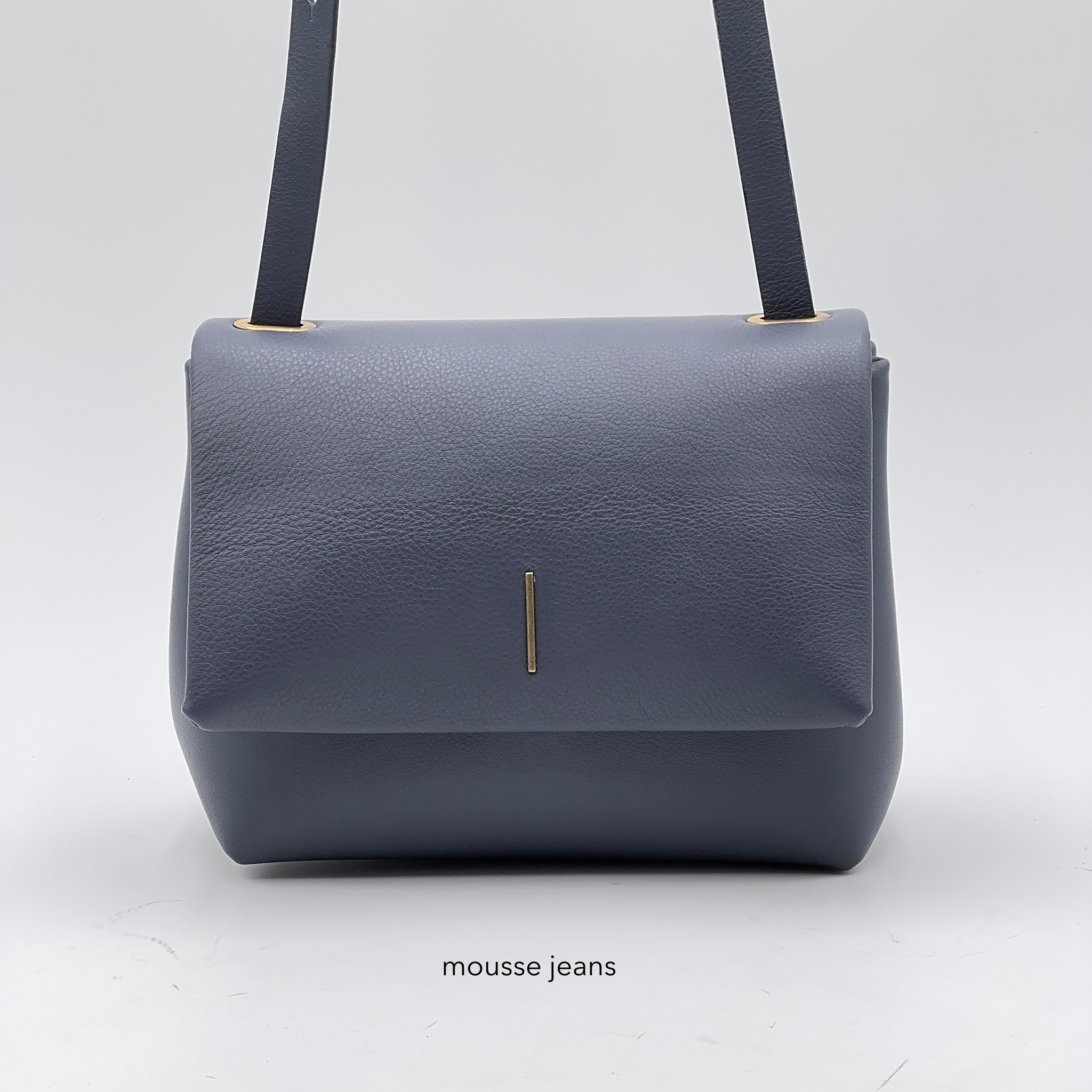 Vanessa pre-order