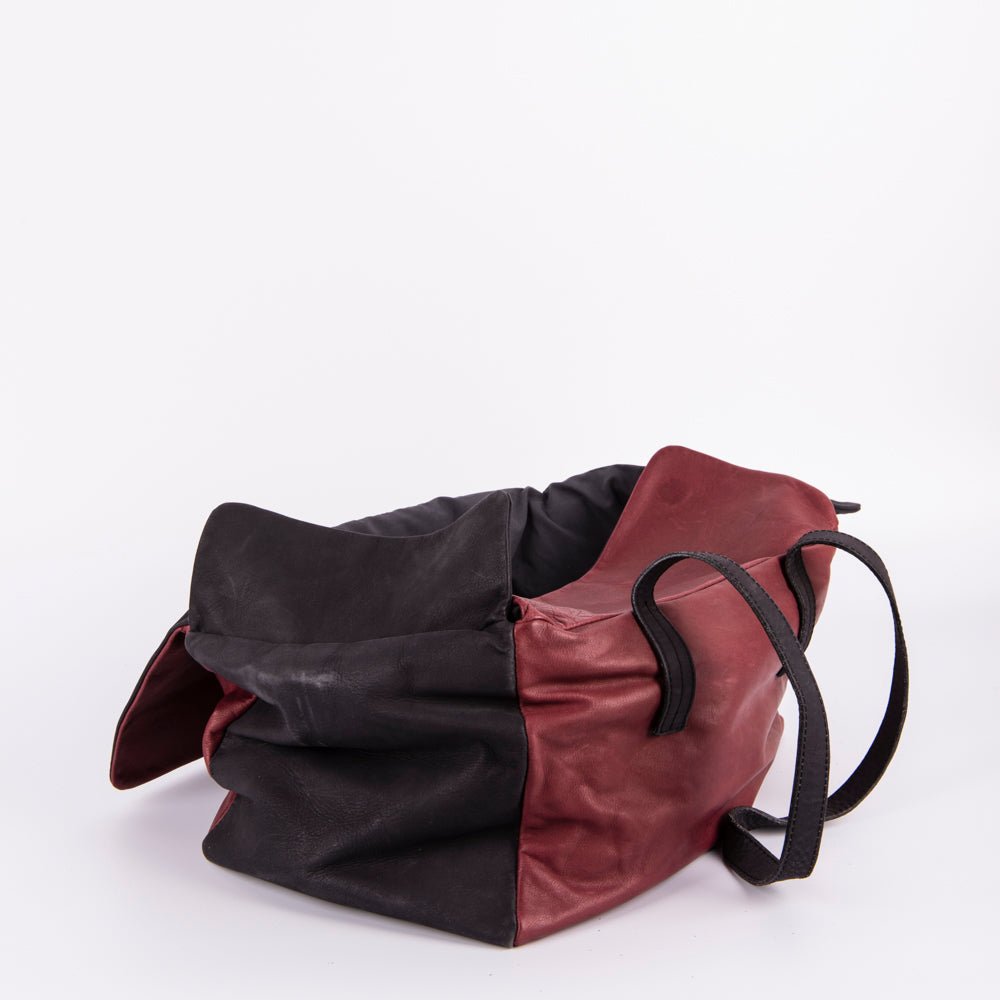 Adele mousse rubino nero - borsa grande a spalla in pelle rossa - Marta Ray
