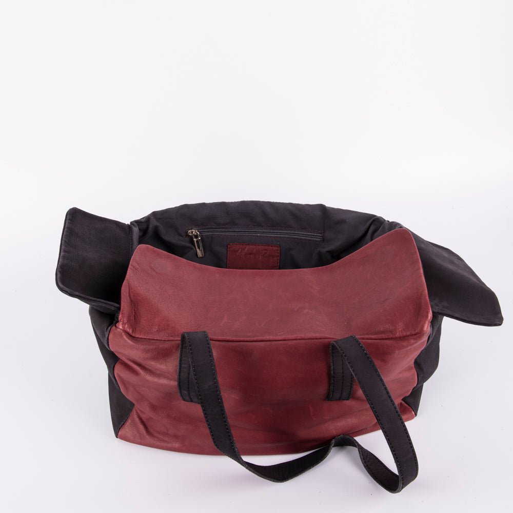 Adele mousse rubino nero - borsa grande a spalla in pelle rossa - Marta Ray