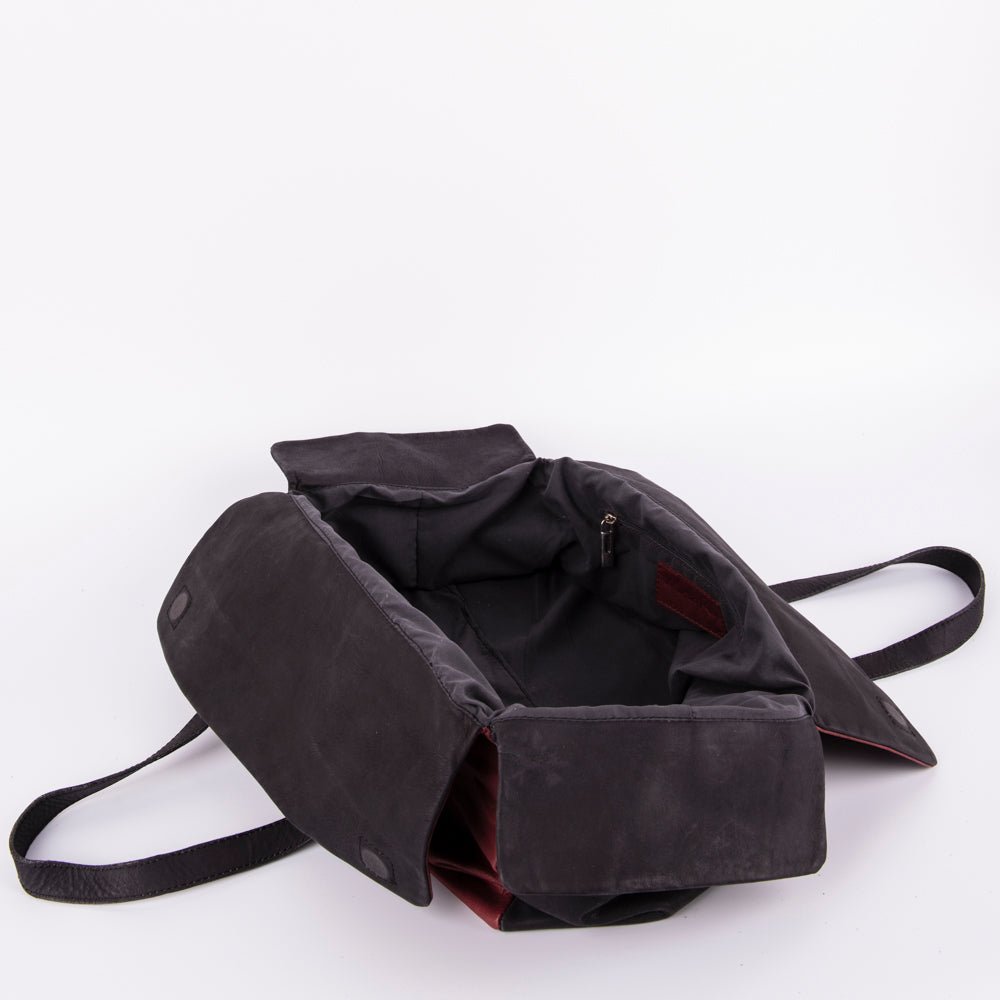 Adele mousse rubino nero - borsa grande a spalla in pelle rossa - Marta Ray