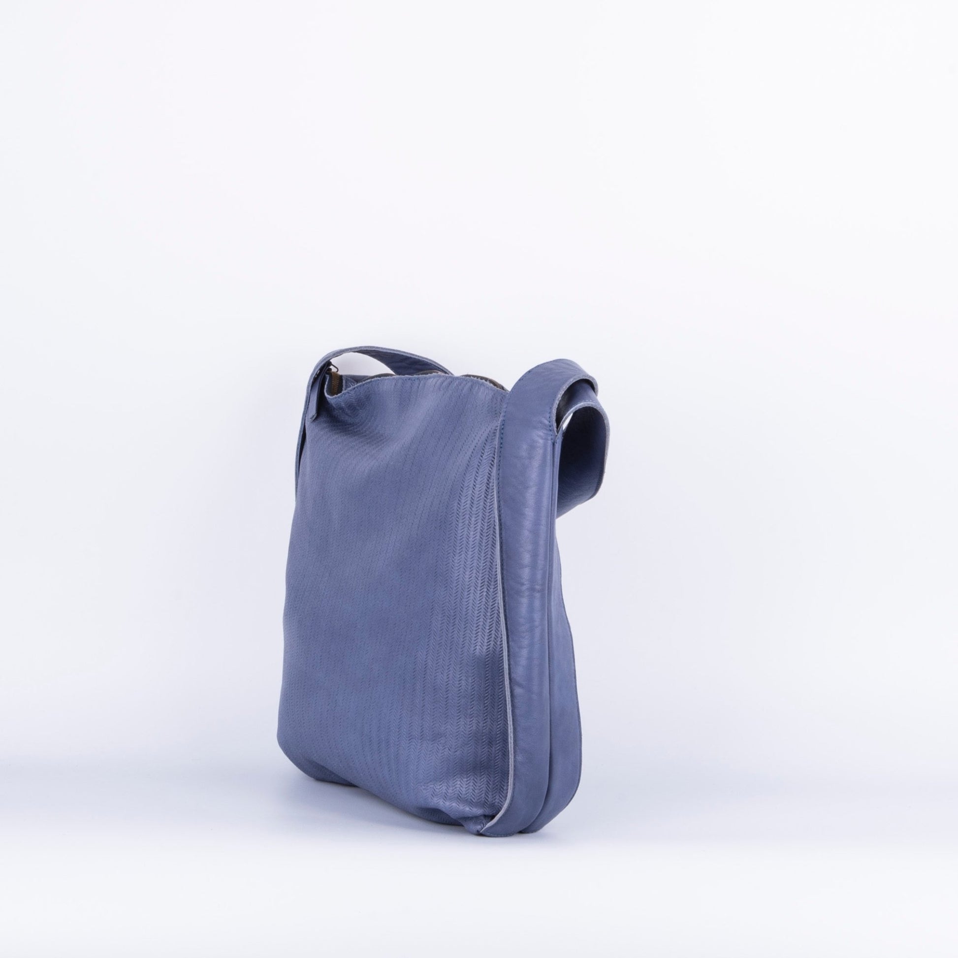 Aida mousse spighetta crepuscolo - borsa a spalla in pelle celeste - Marta Ray