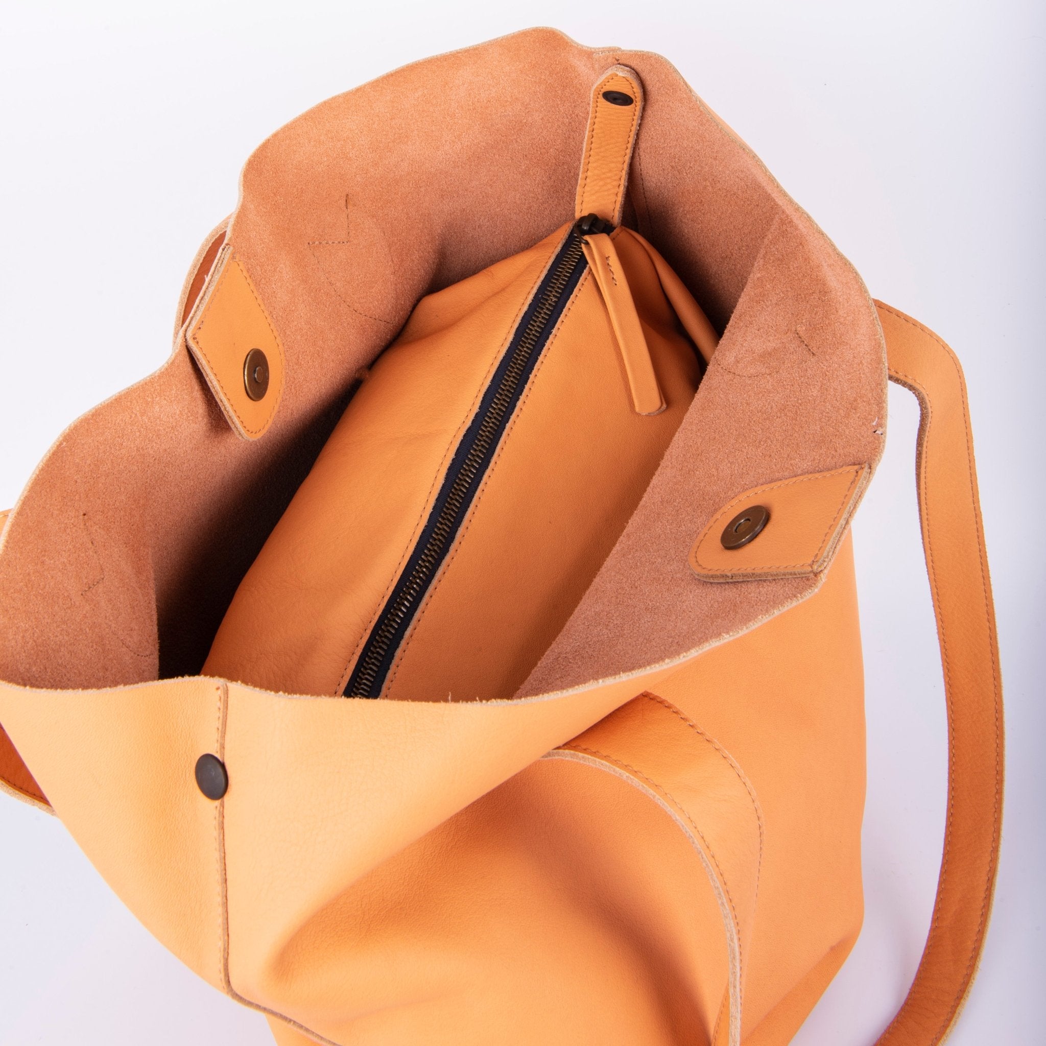 Alice mousse albicocca - borsa a spalla in pelle arancione - Marta Ray