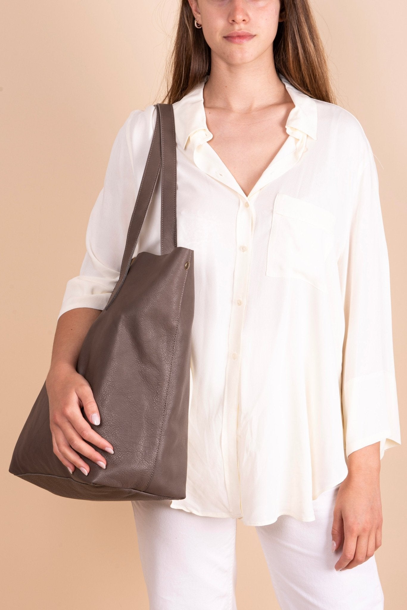 Alice mousse smog - borsa a spalla in pelle grigia - Marta Ray