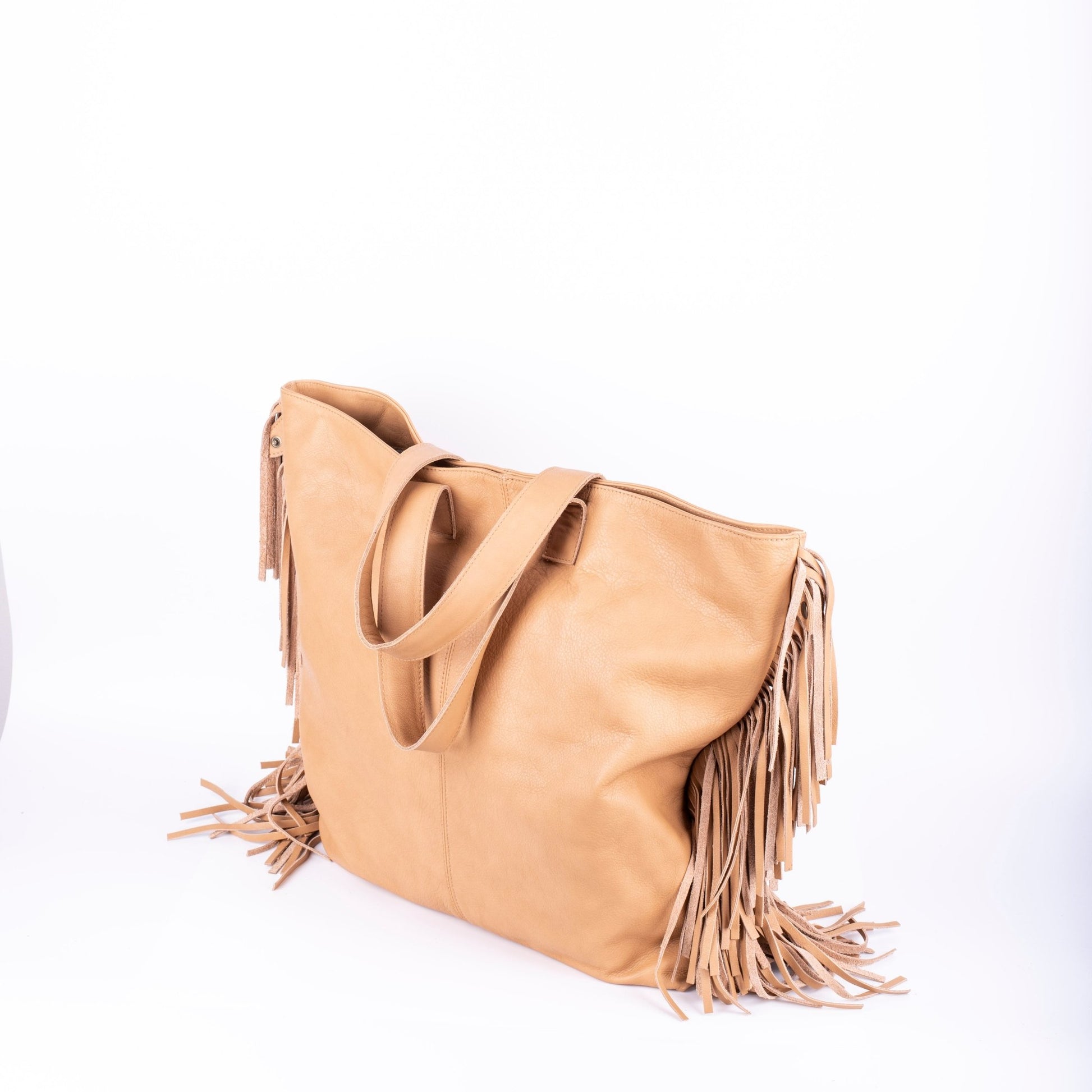 Amy mousse mandorla - borsa a spalla in pelle con frange beige - Marta Ray
