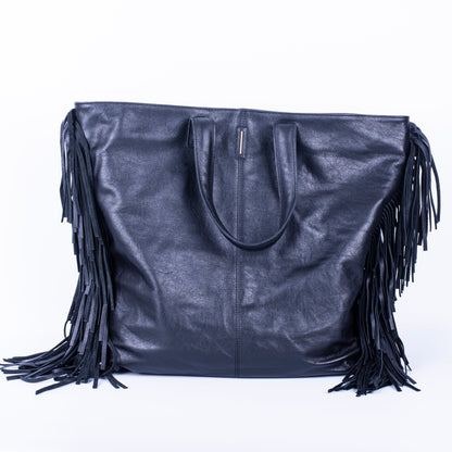 Amy mousse nera - borsa a spalla in pelle con frange nera - Marta Ray