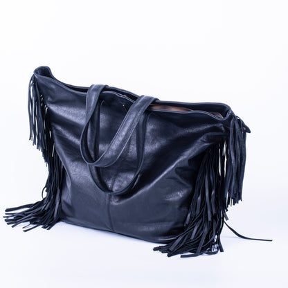 Amy mousse nera - borsa a spalla in pelle con frange nera - Marta Ray