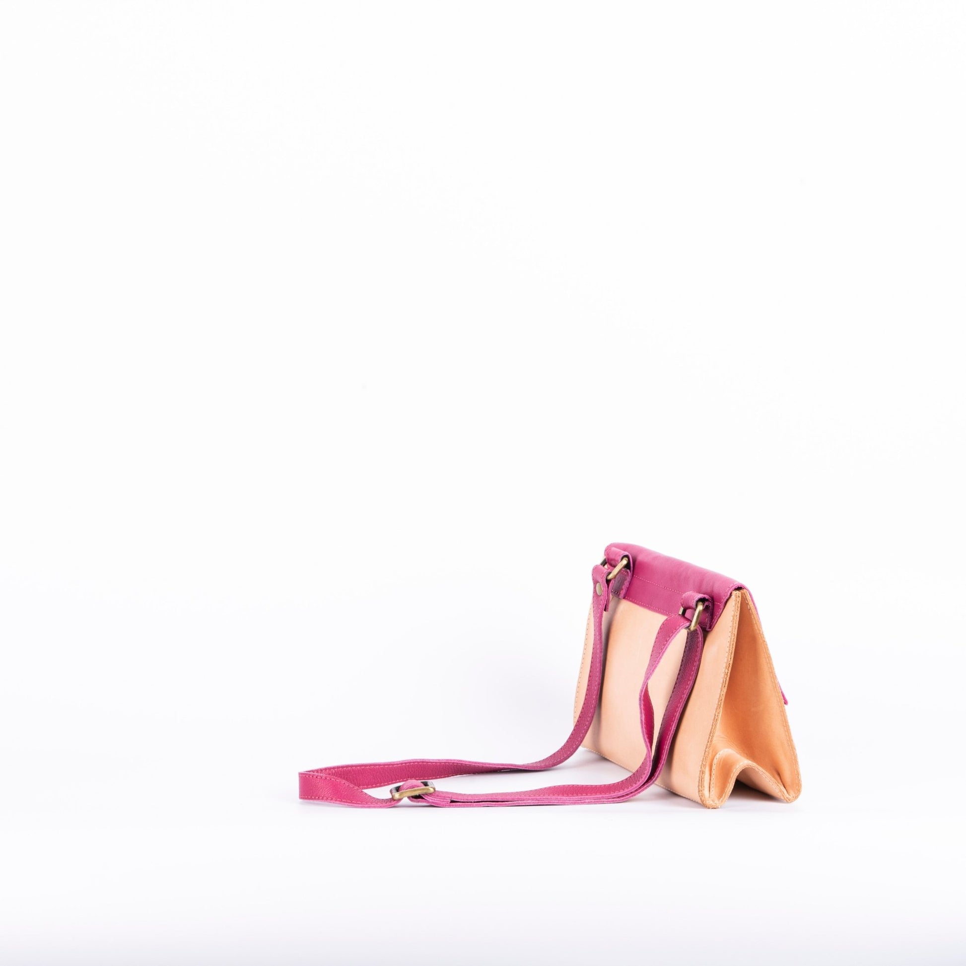 Anna mousse/cuoio fuxia/naturale - pochette a tracolla in pelle fuxia - Marta Ray