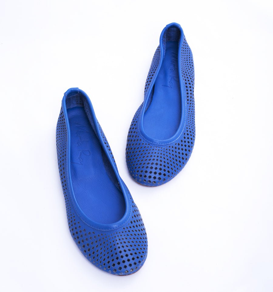 Electric blue flat sales shoes