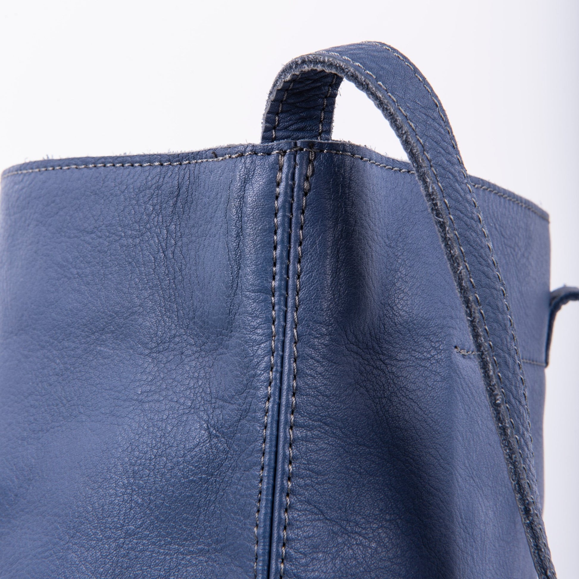 Bobbie amalfi blu - borsa a tracolla in pelle blu - Marta Ray
