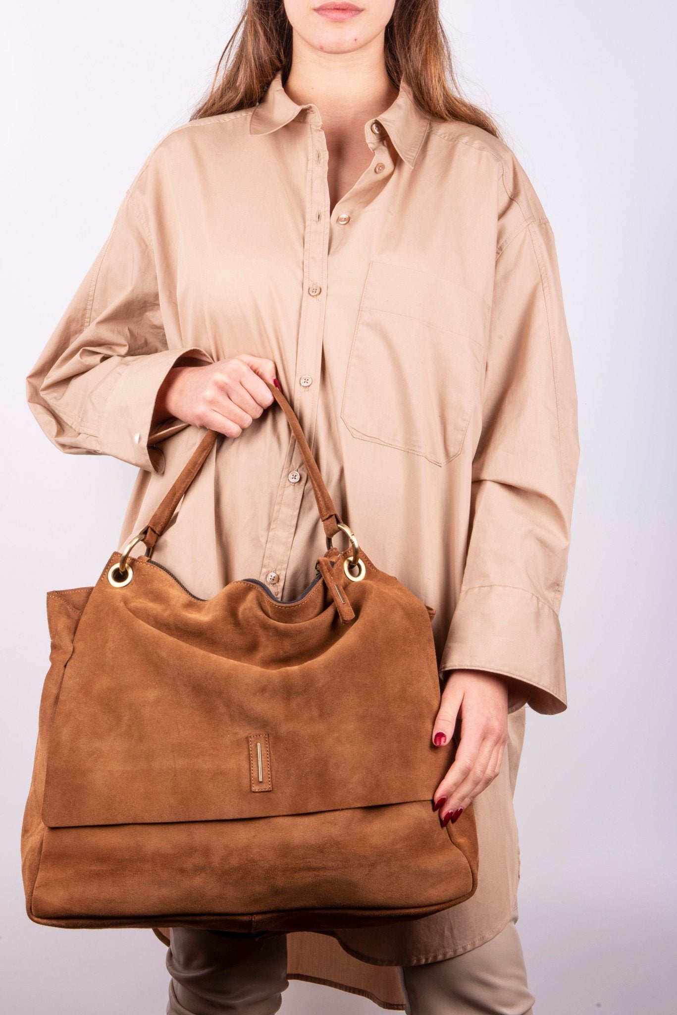 Carrie camoscio cuoio - borsa a tracolla grande in pelle scamosciata cuoio - Marta Ray