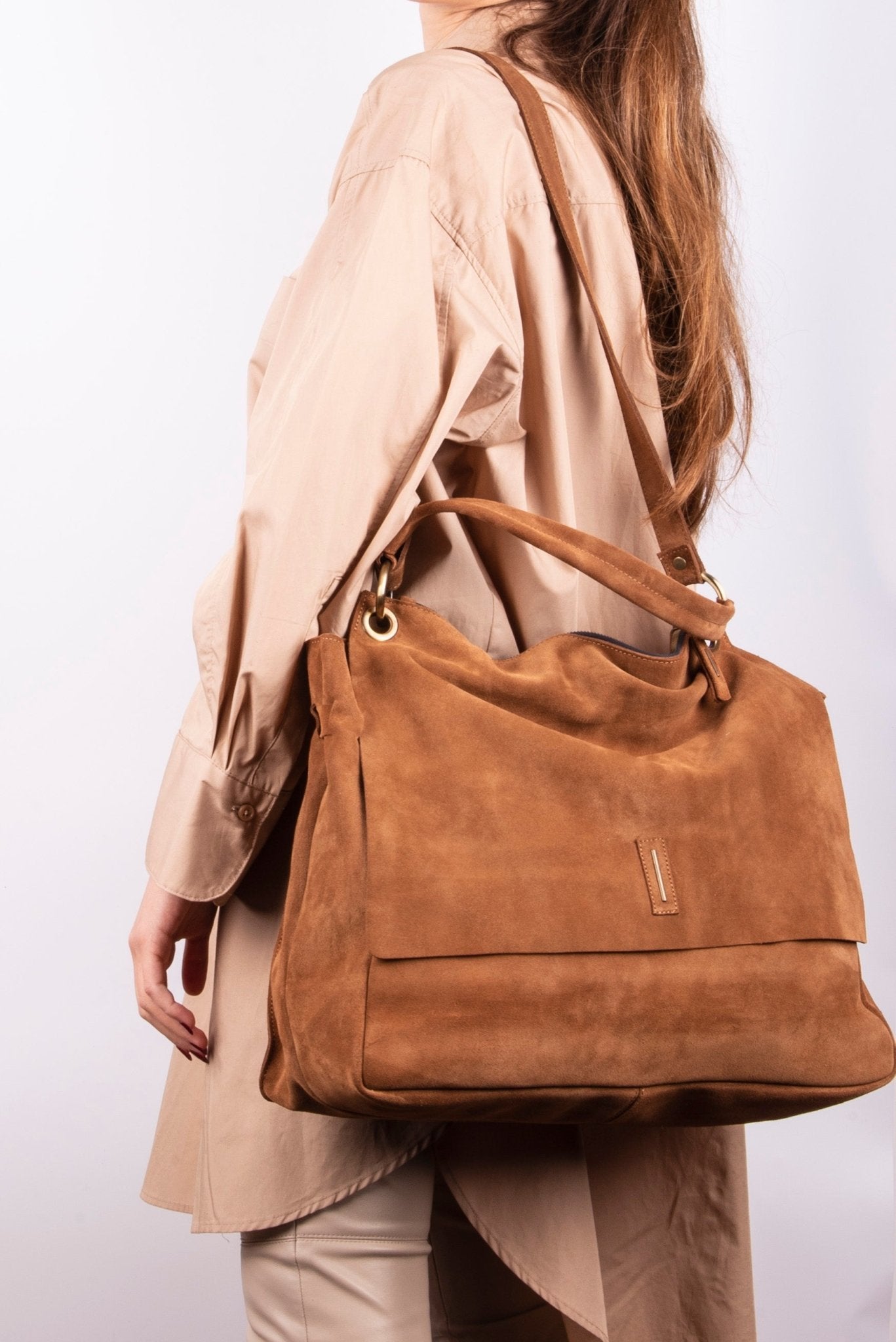 Carrie camoscio cuoio - borsa a tracolla grande in pelle scamosciata cuoio - Marta Ray