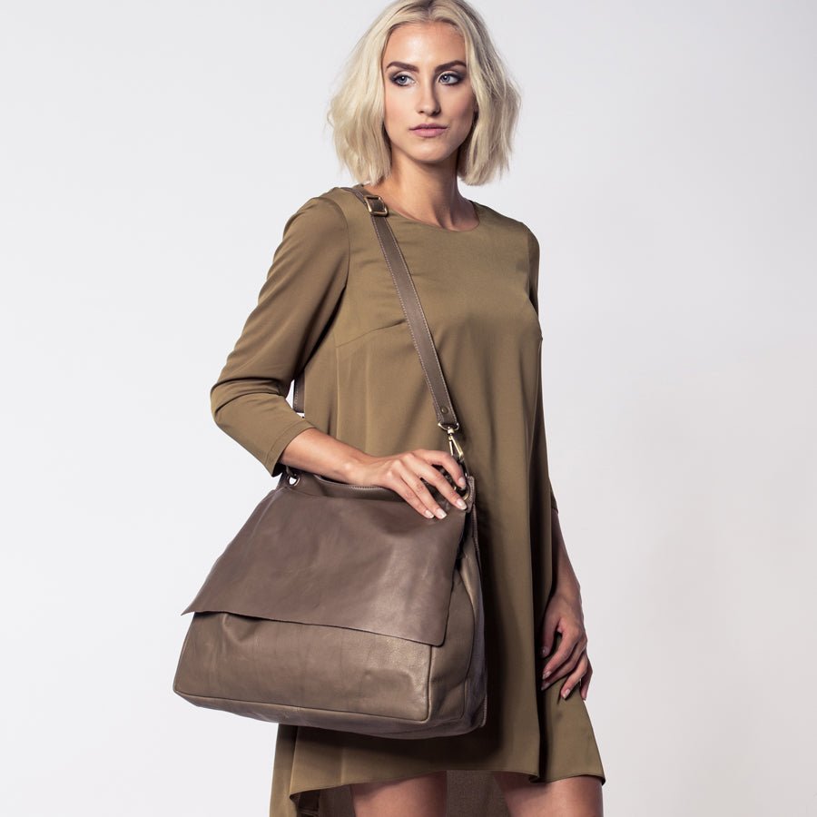 Carrie mousse cammeo - borsa a tracolla grande in pelle rosa - Marta Ray