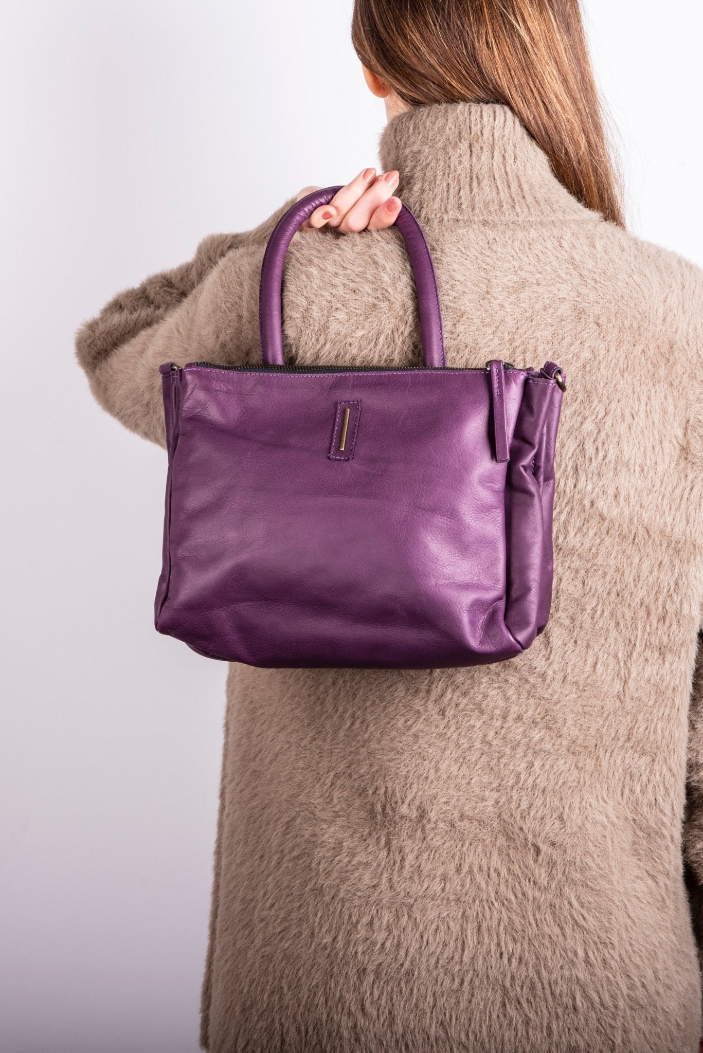 Cate mousse grape wine - borsa a tracolla in pelle viola - Marta Ray