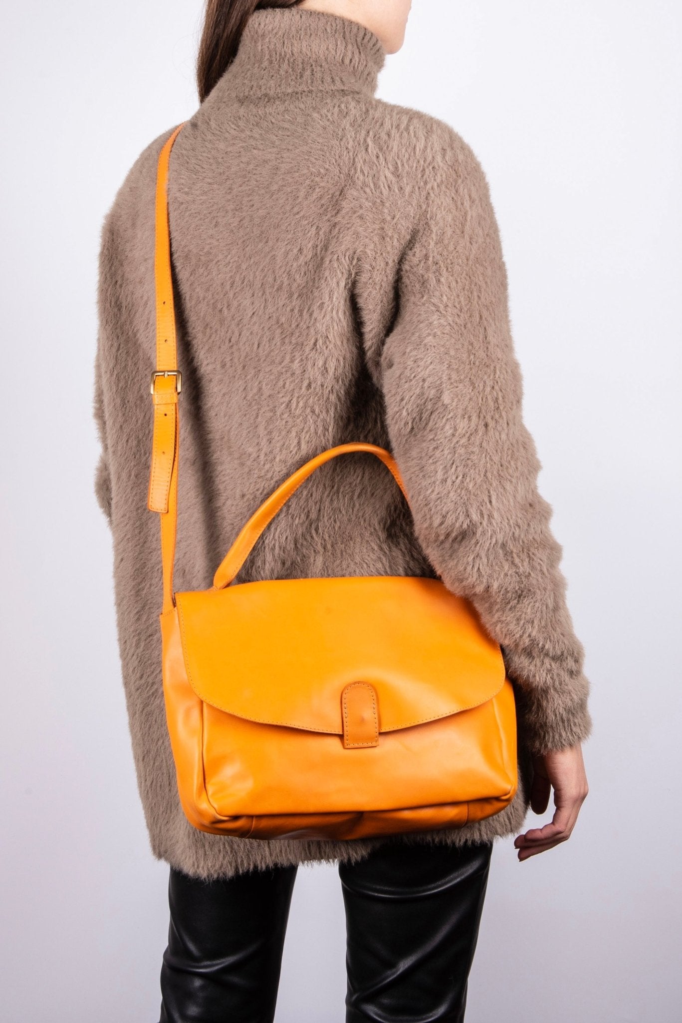 Celeste odessa mango - postina a tracolla in pelle arancione - Marta Ray