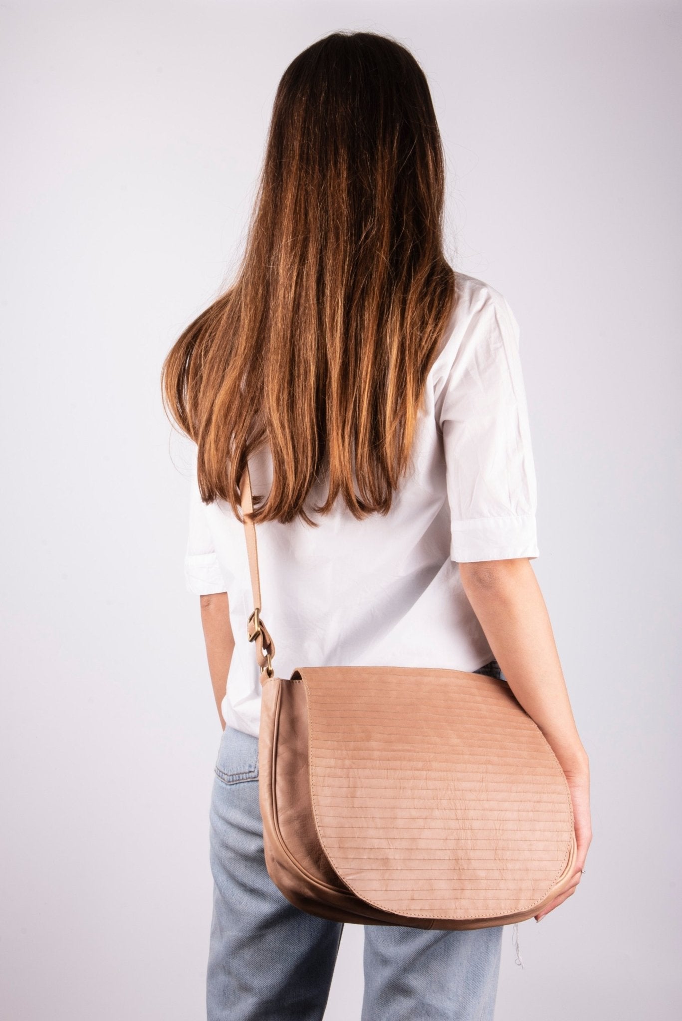 Charlie arpa bolivia corda - postina a tracolla in pelle beige - Marta Ray