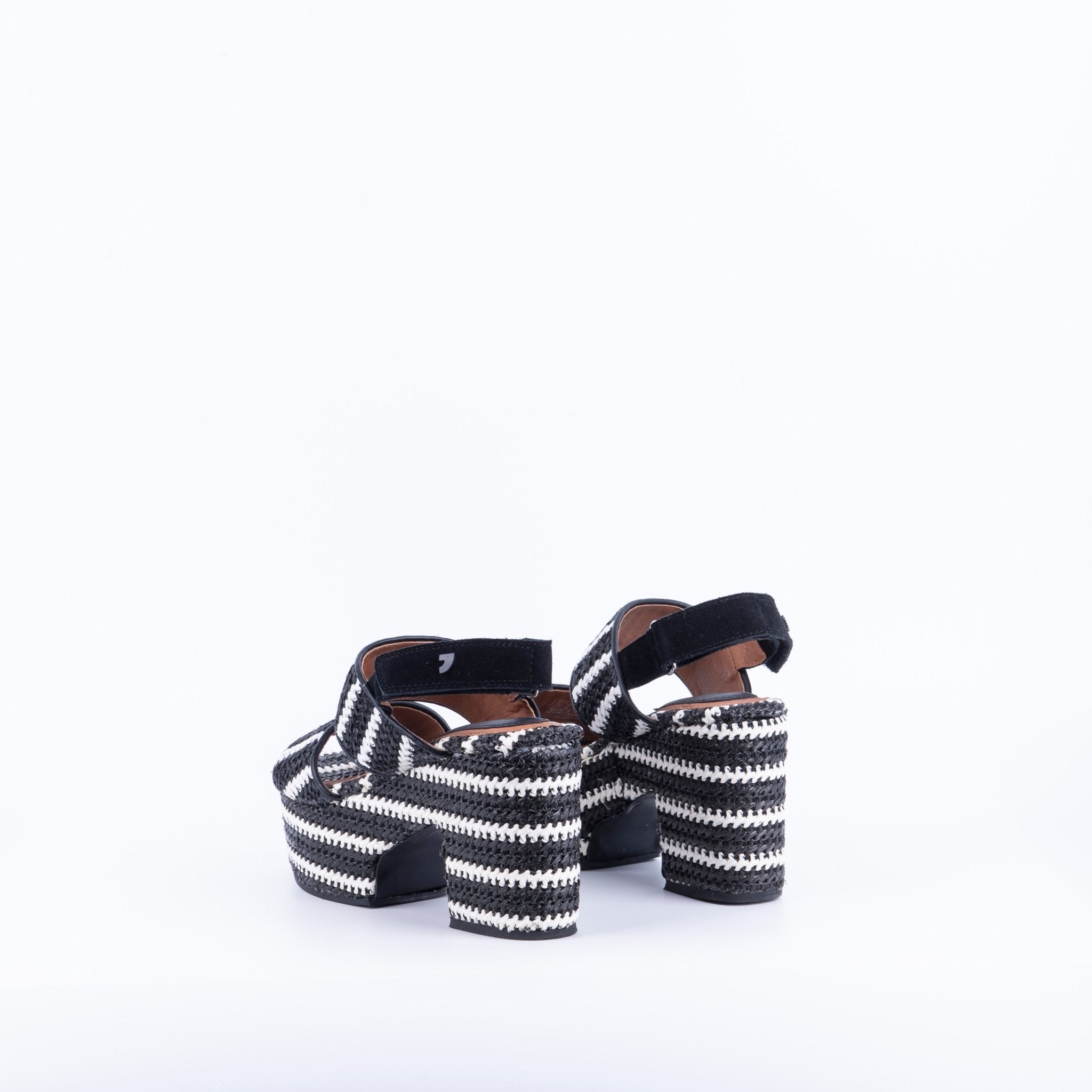 Closet GIO44090 - sandalo con zeppa in pelle intrecciata bianca e nera - Marta Ray