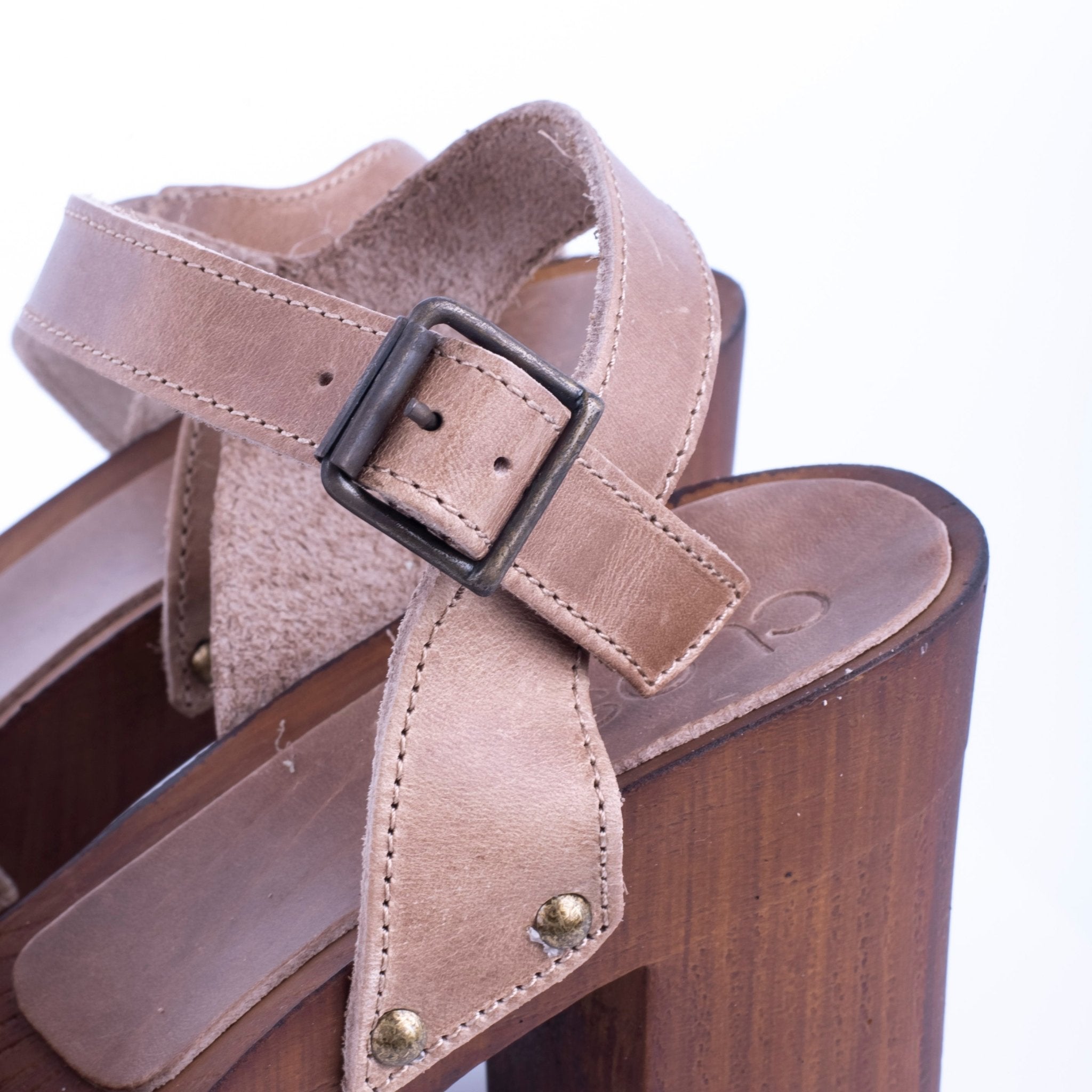 Closet MAR610 - sandalo zoccolo chiuso in camoscio beige - Marta Ray