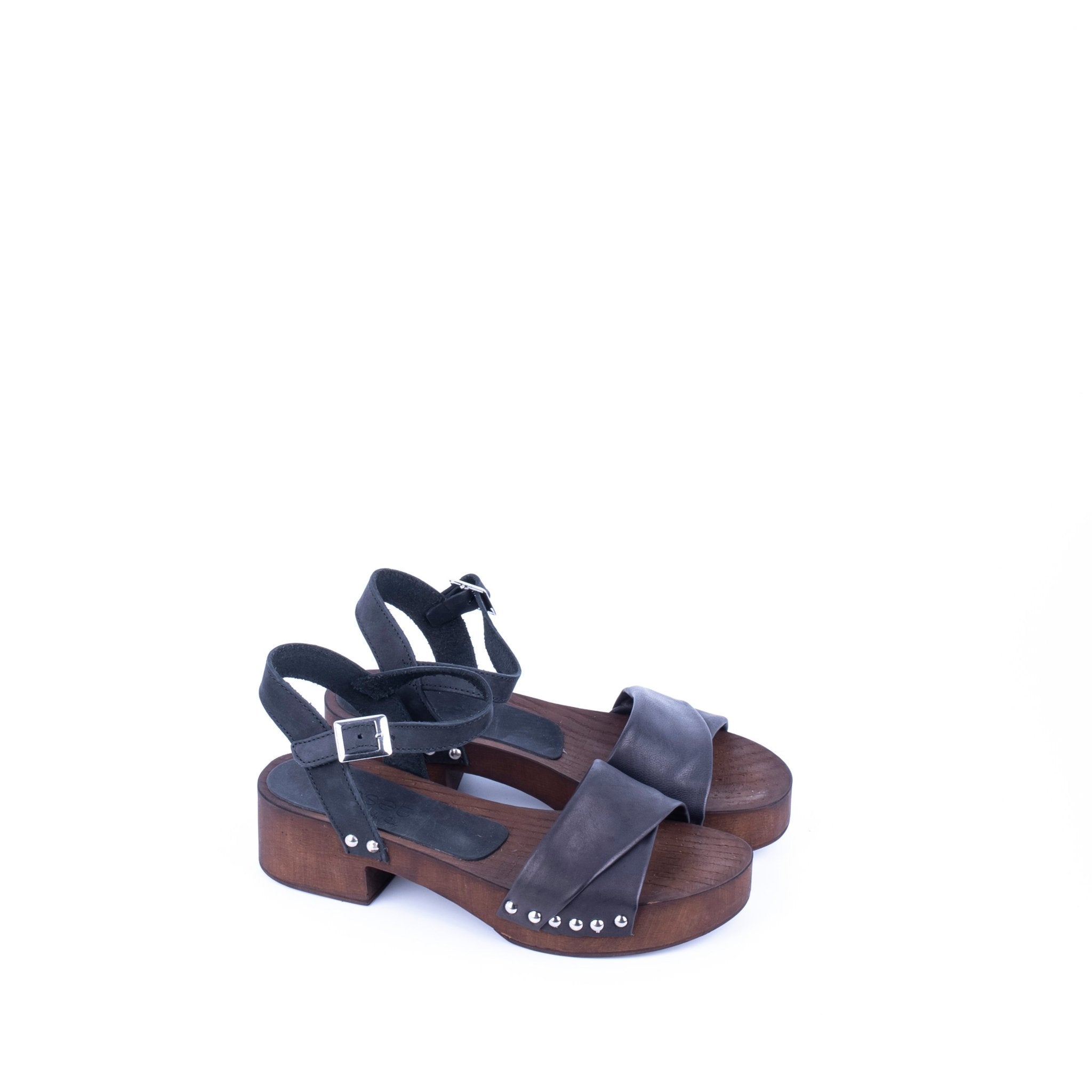 Closet MAR760 - sandalo zoccolo in pelle nera - Marta Ray