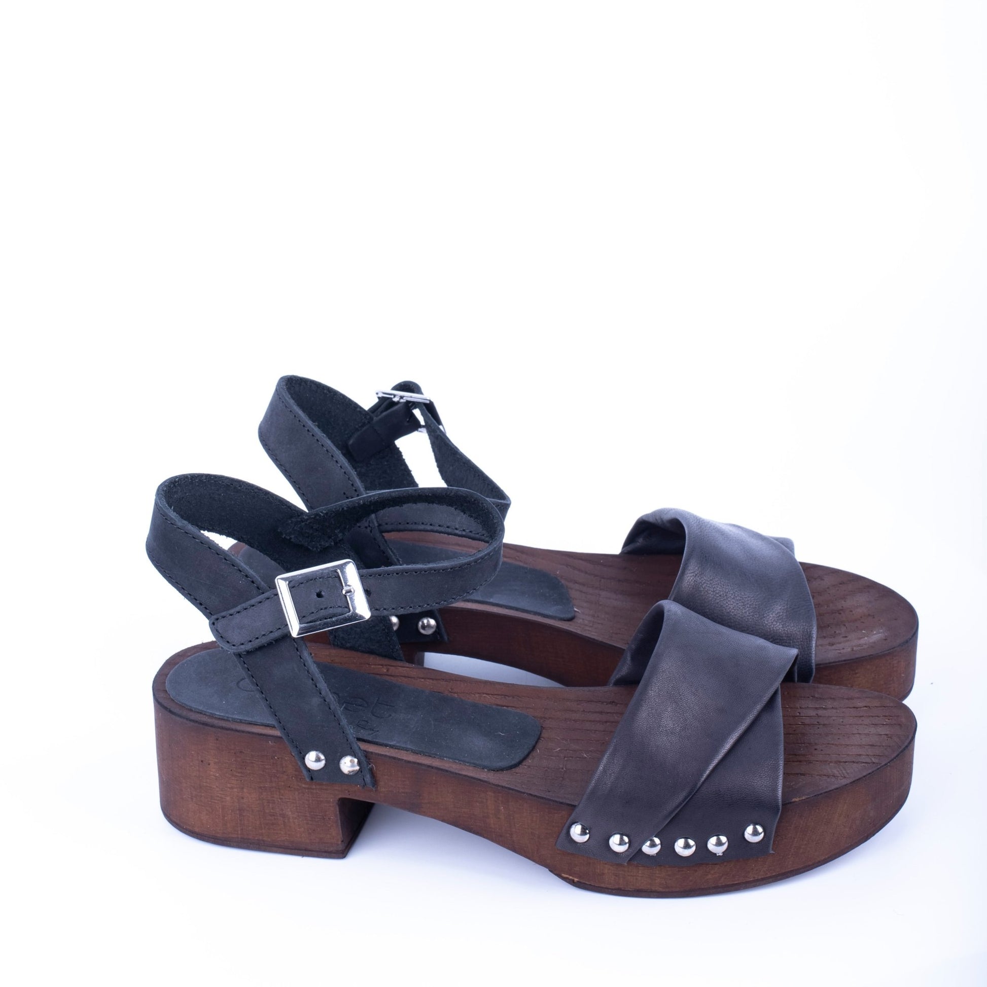 Closet MAR760 - sandalo zoccolo in pelle nera - Marta Ray