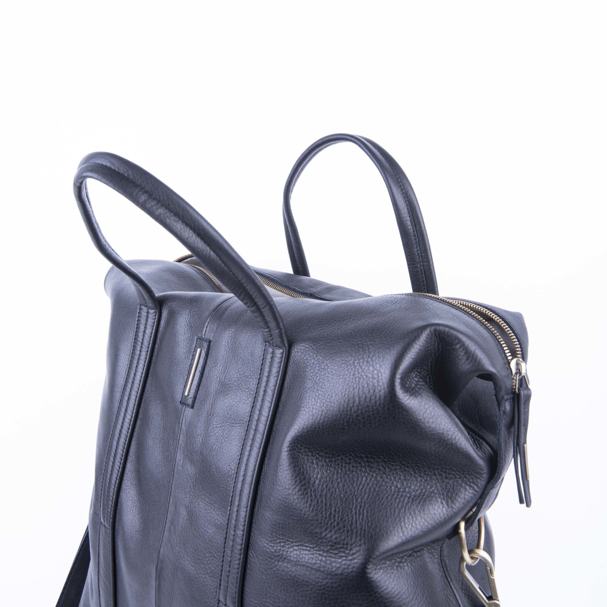Dora mousse nero - borsa grande a tracolla in pelle nera - Marta Ray