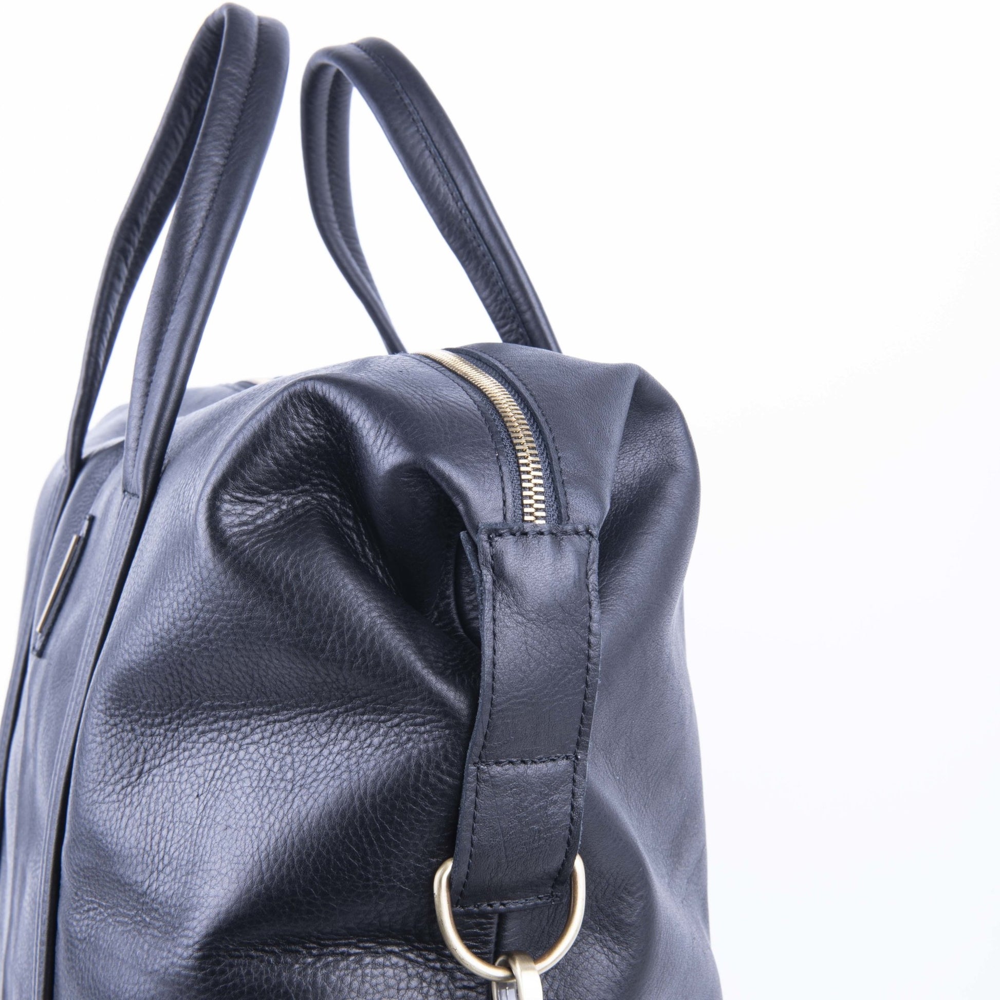 Dora mousse nero - borsa grande a tracolla in pelle nera - Marta Ray