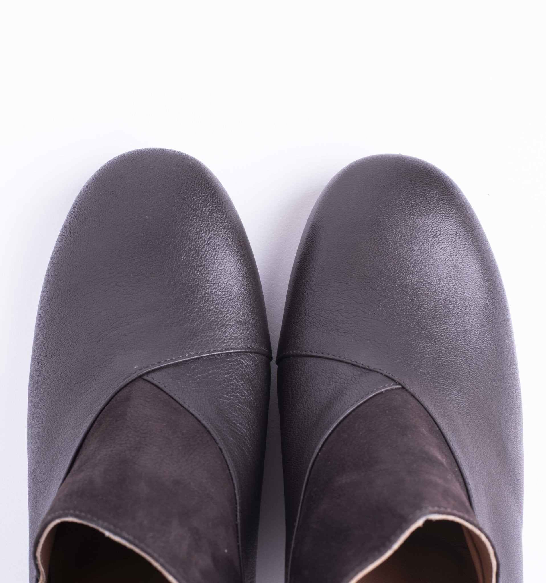 Ermione T7 mousse ebano+ long beach testa di moro - scarpa con tacco in pelle marrone - Marta Ray