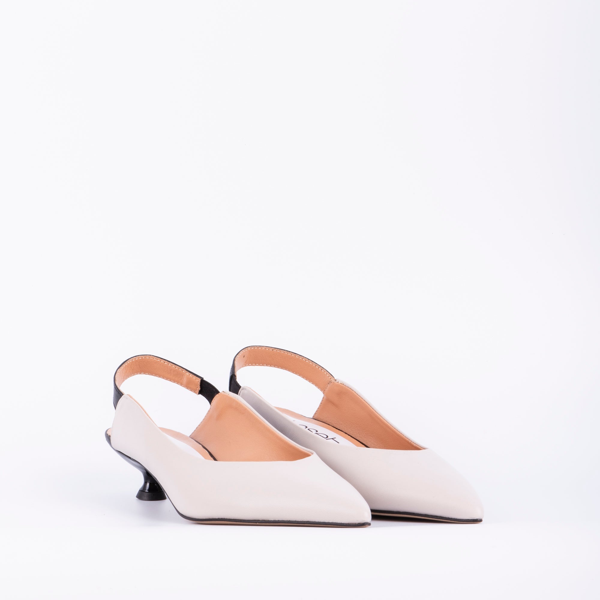 Giulia savage beige - décolleté a punta in pelle beige - Marta Ray